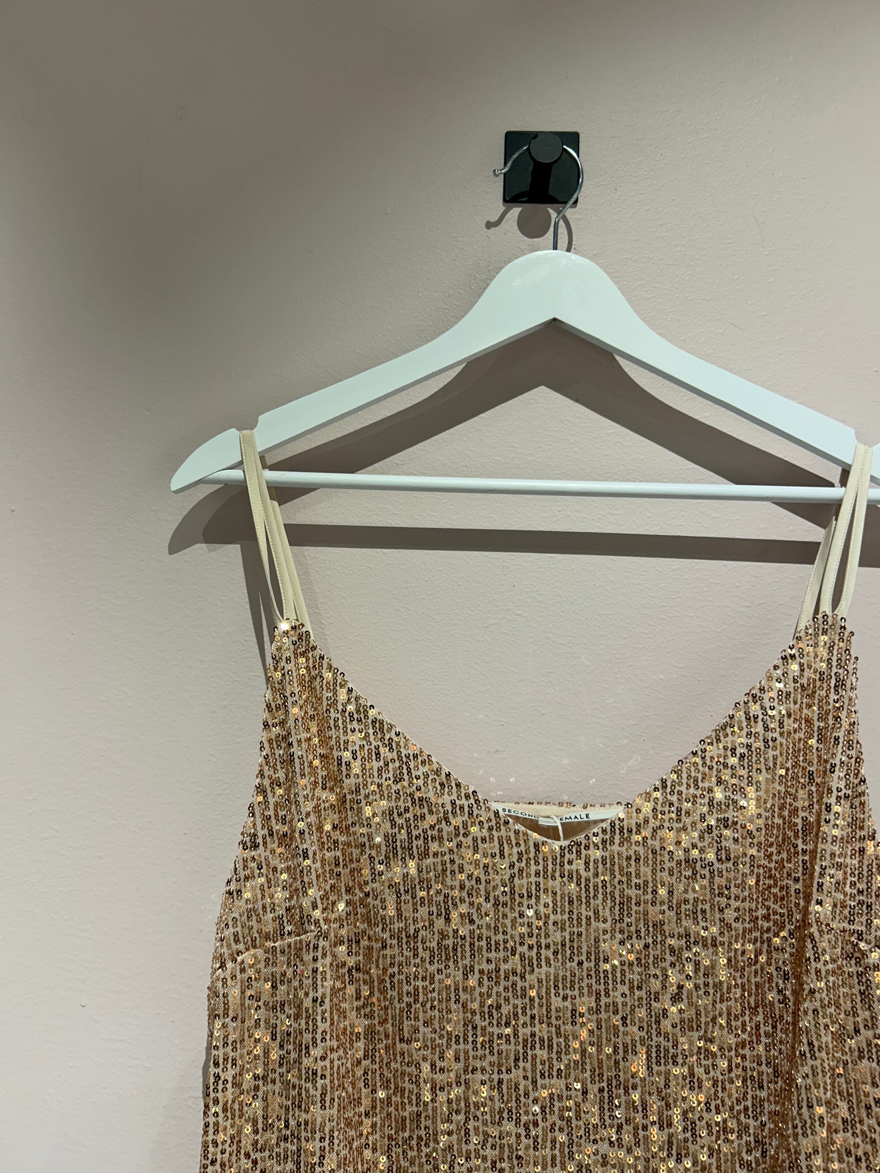 Second Female Clothing Tops M