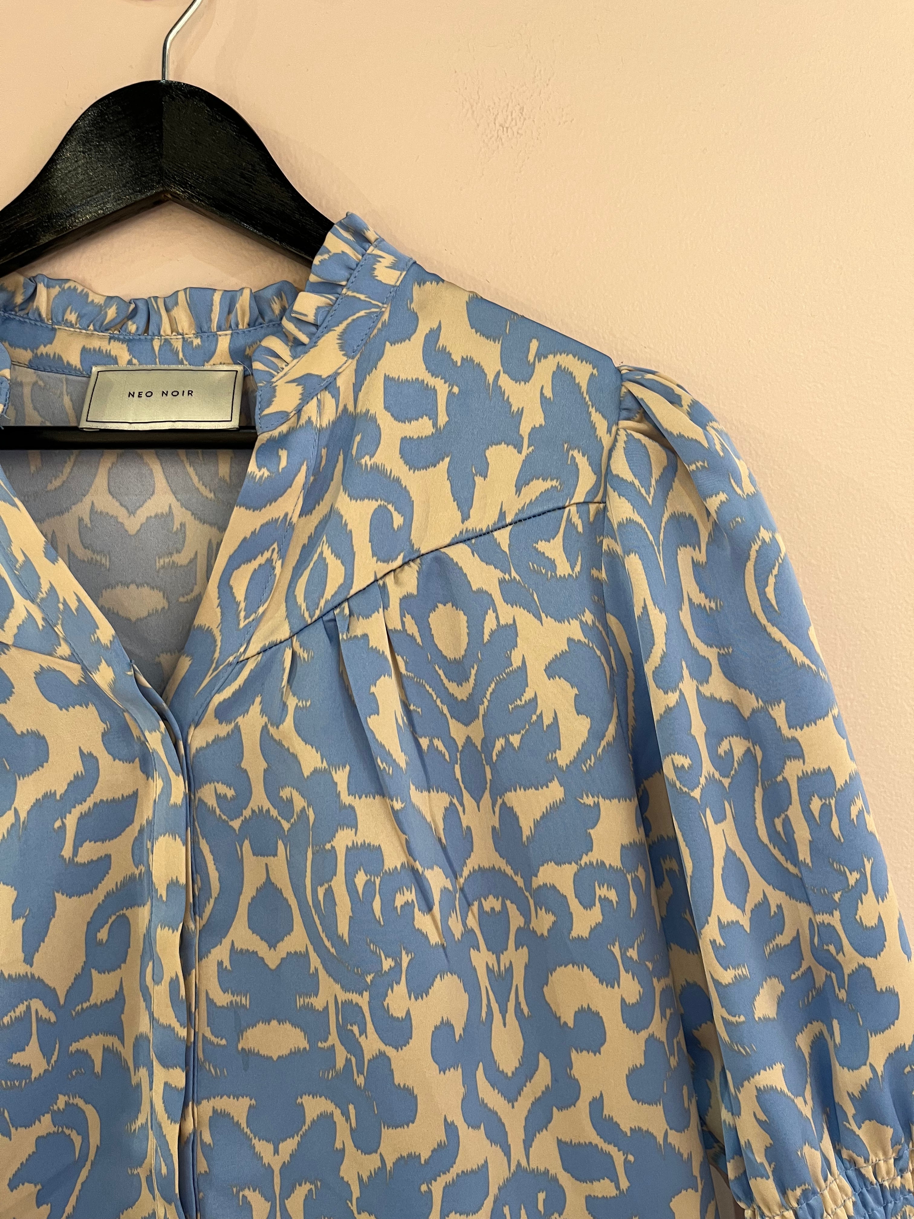 Neo Noir Blouses XS