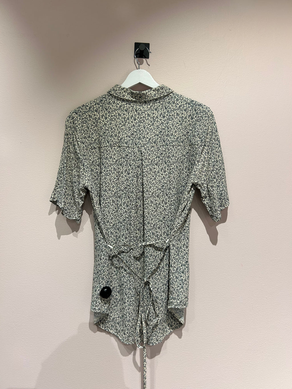 Once untold Blouses L