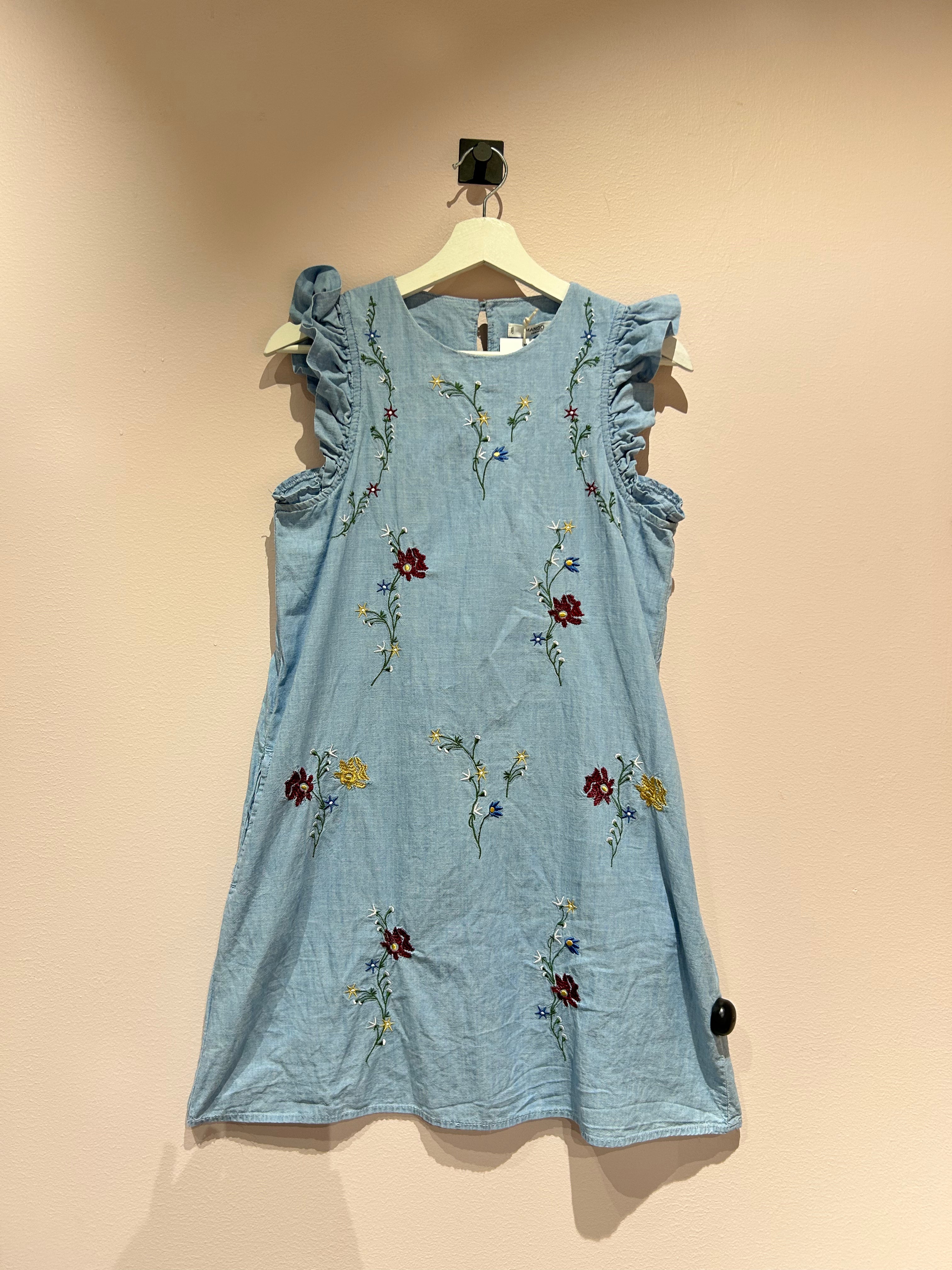 MNG Dresses M