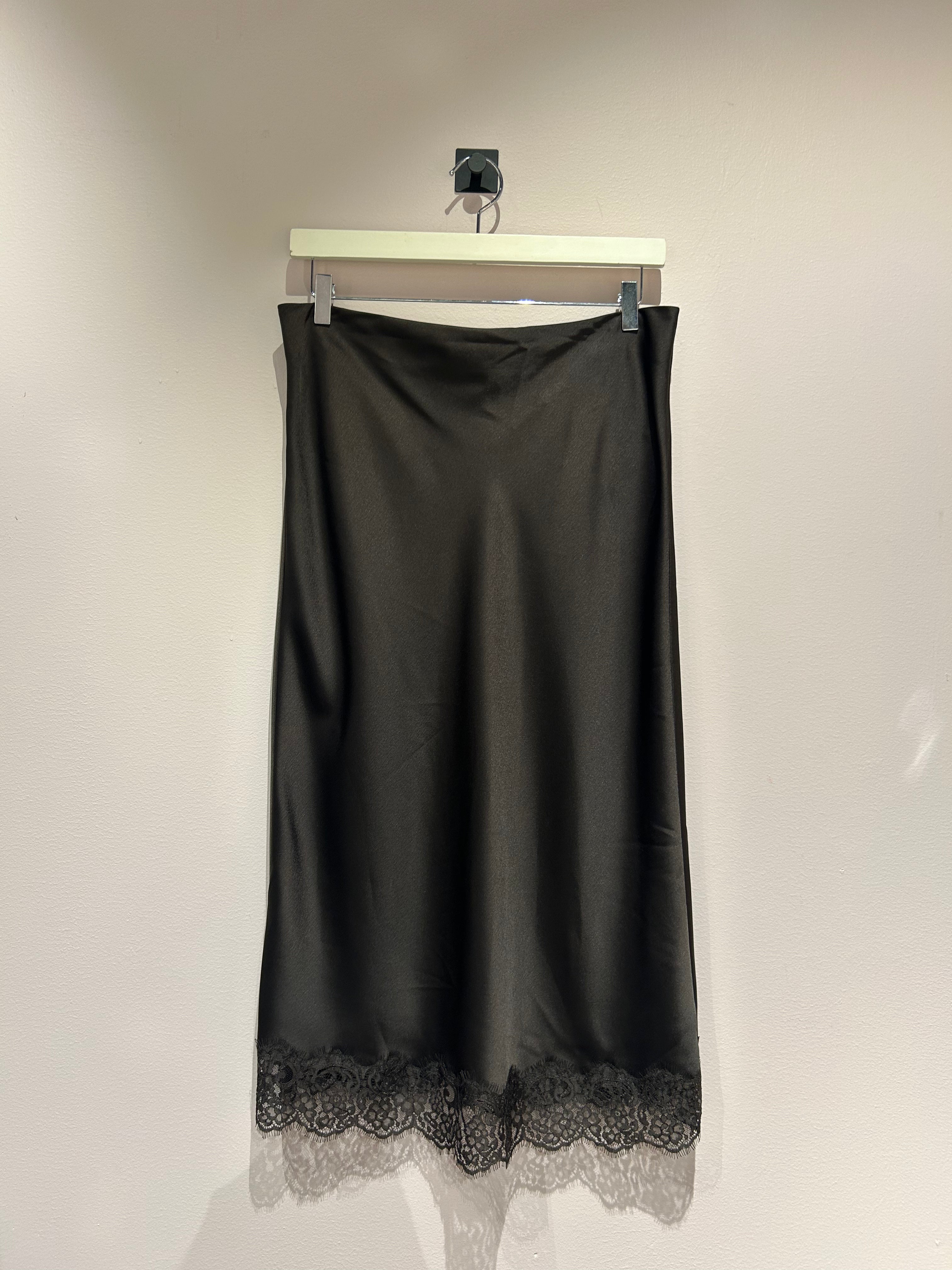 Zara Skirts L