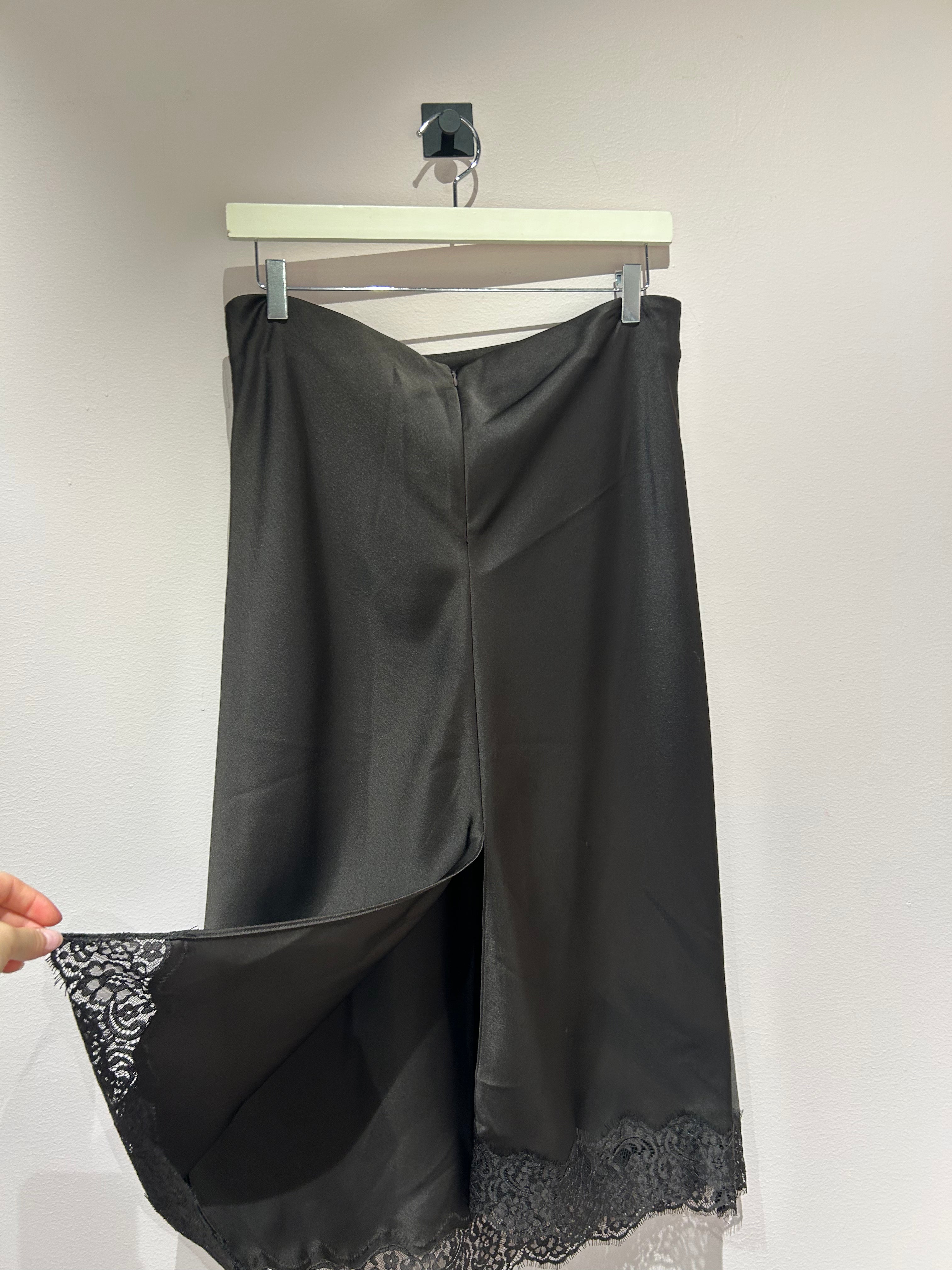 Zara Skirts L