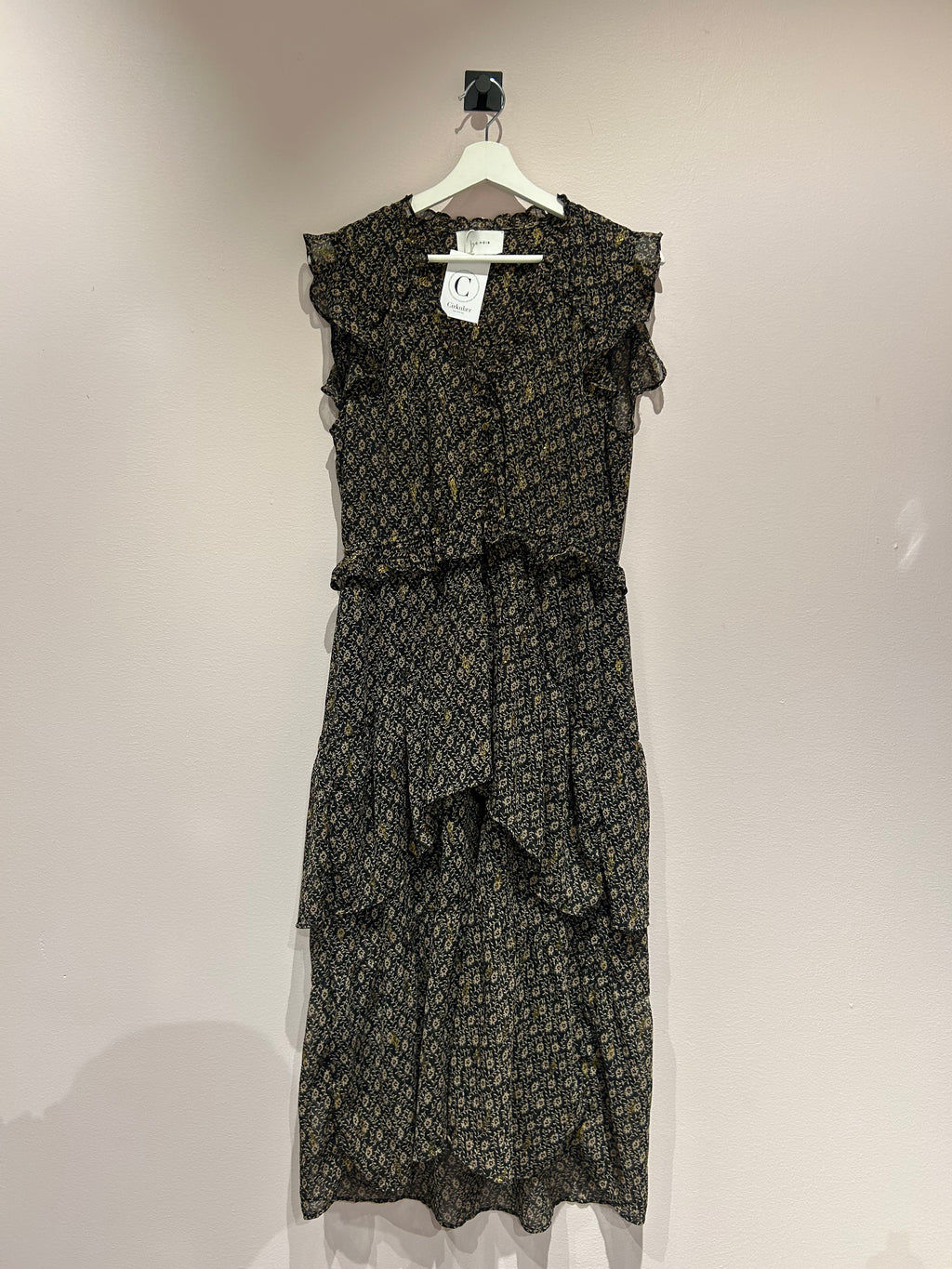 Neo Noir Dresses M