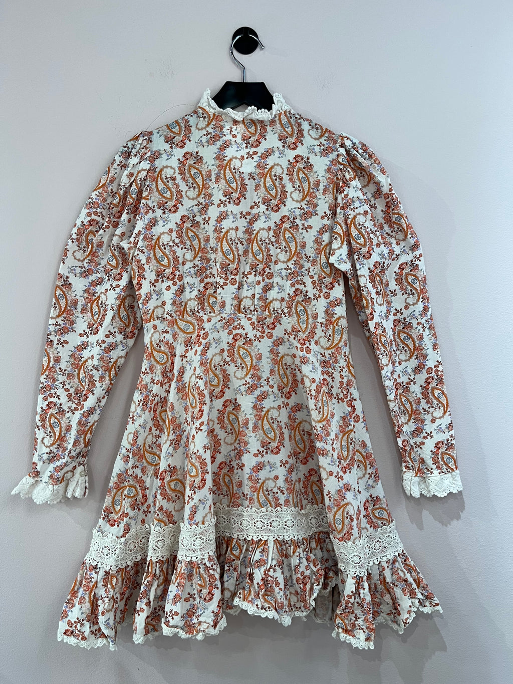 by TiMo Dresses S