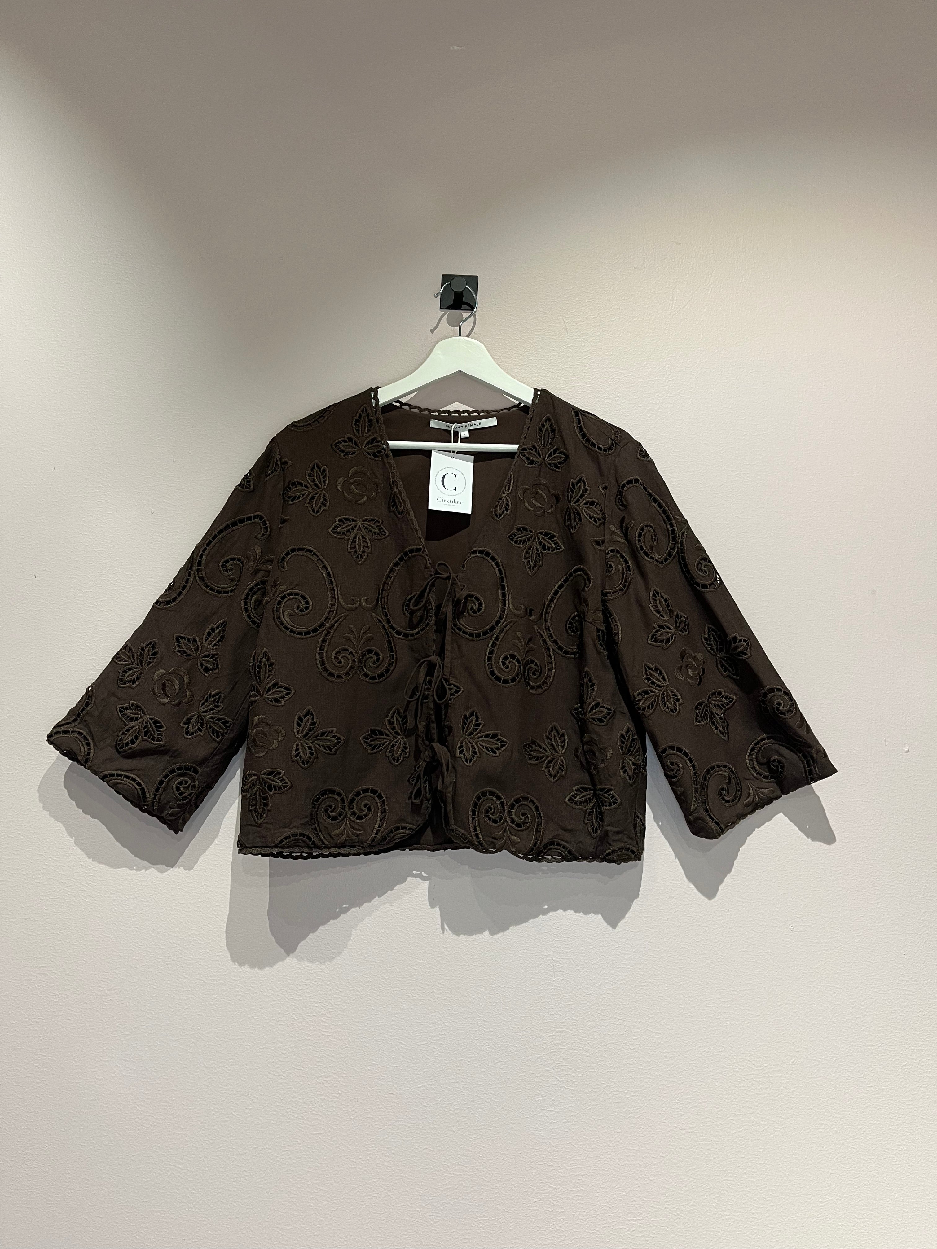 Second Female Blouses L