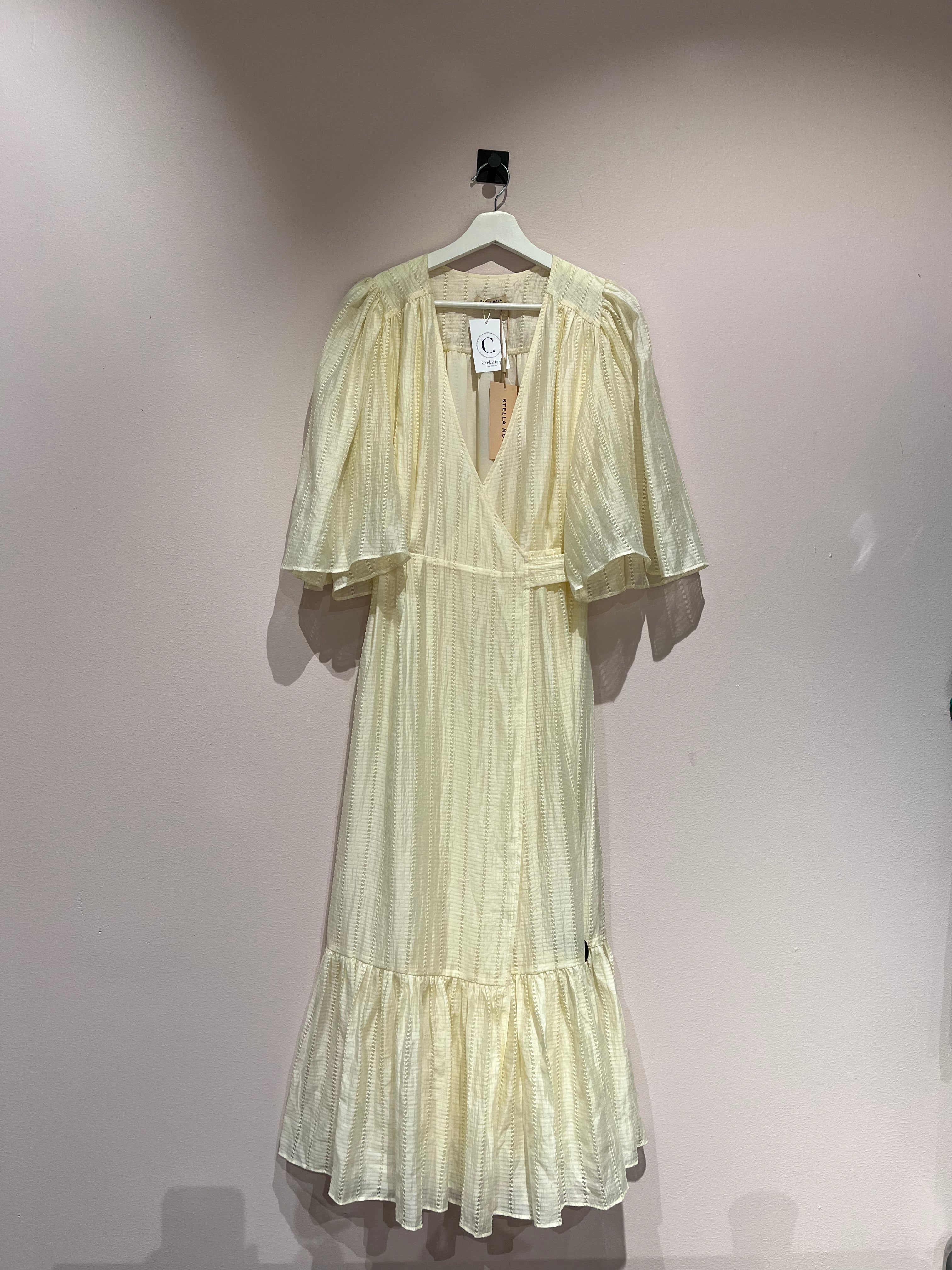 Stella Nova Dresses XS