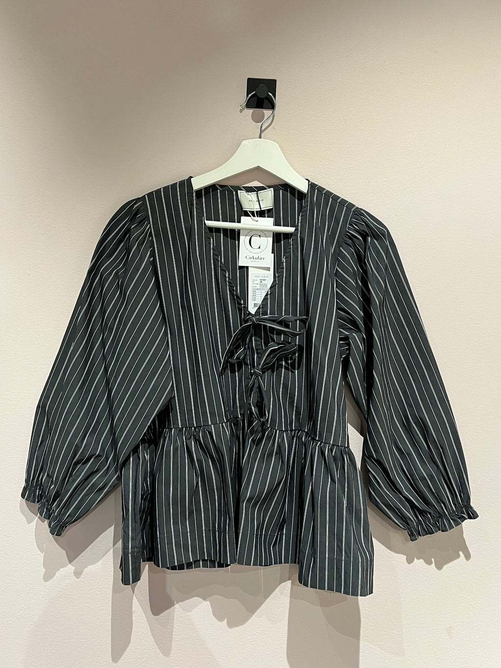 Neo Noir Blouses 38
