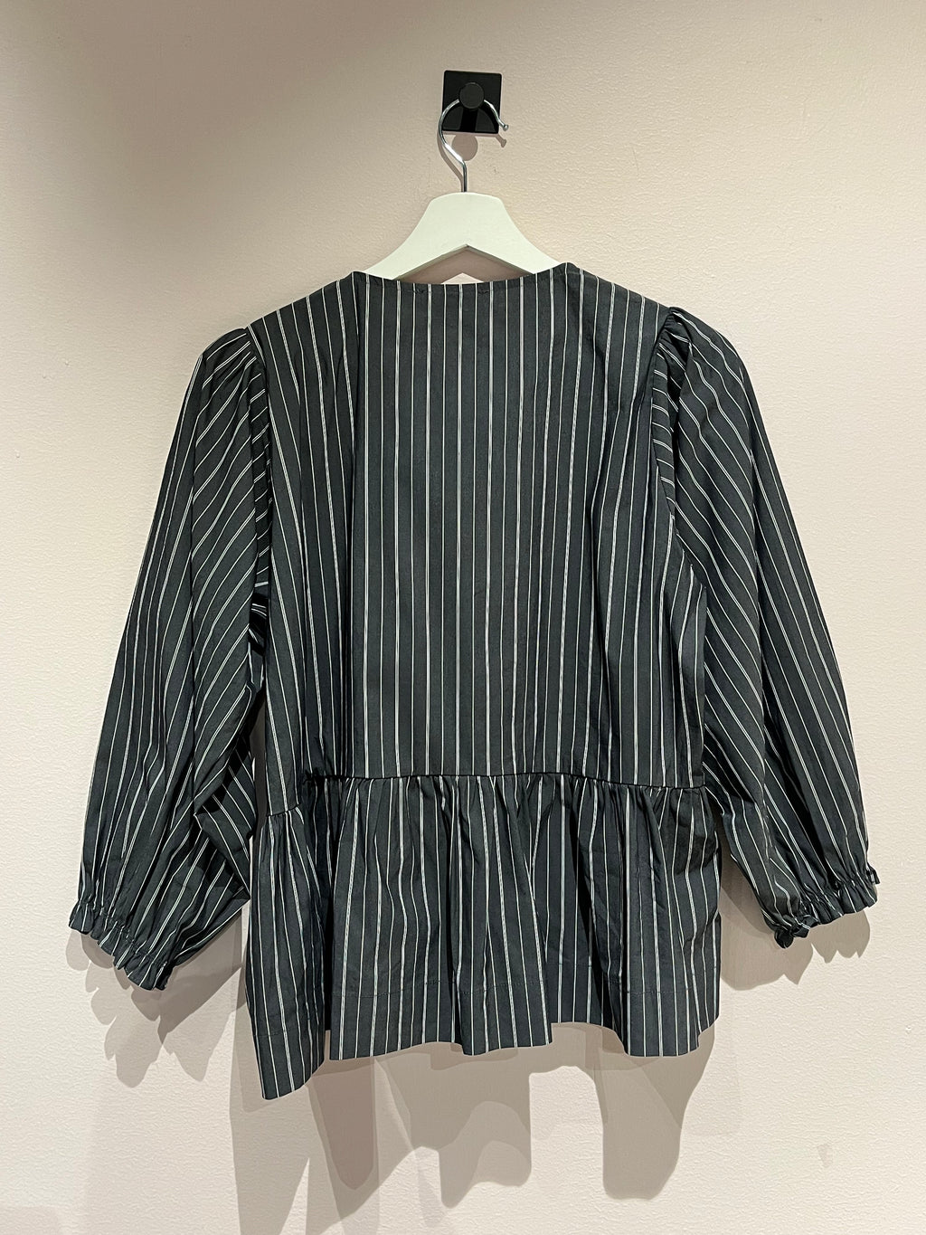 Neo Noir Blouses 38