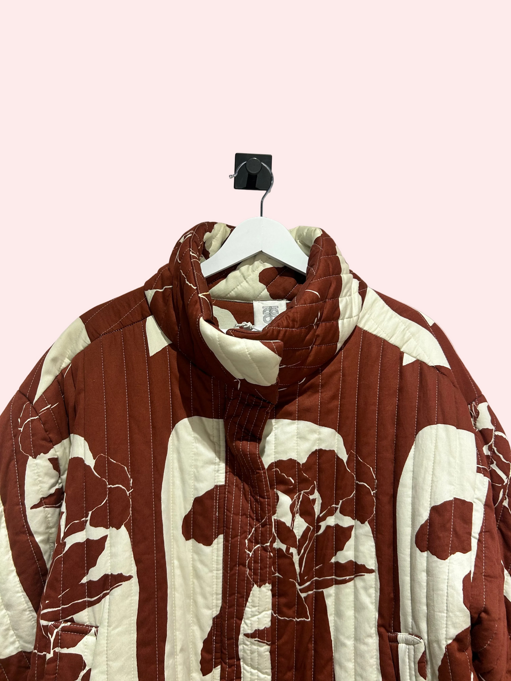 Second Female Puffer Jackets L