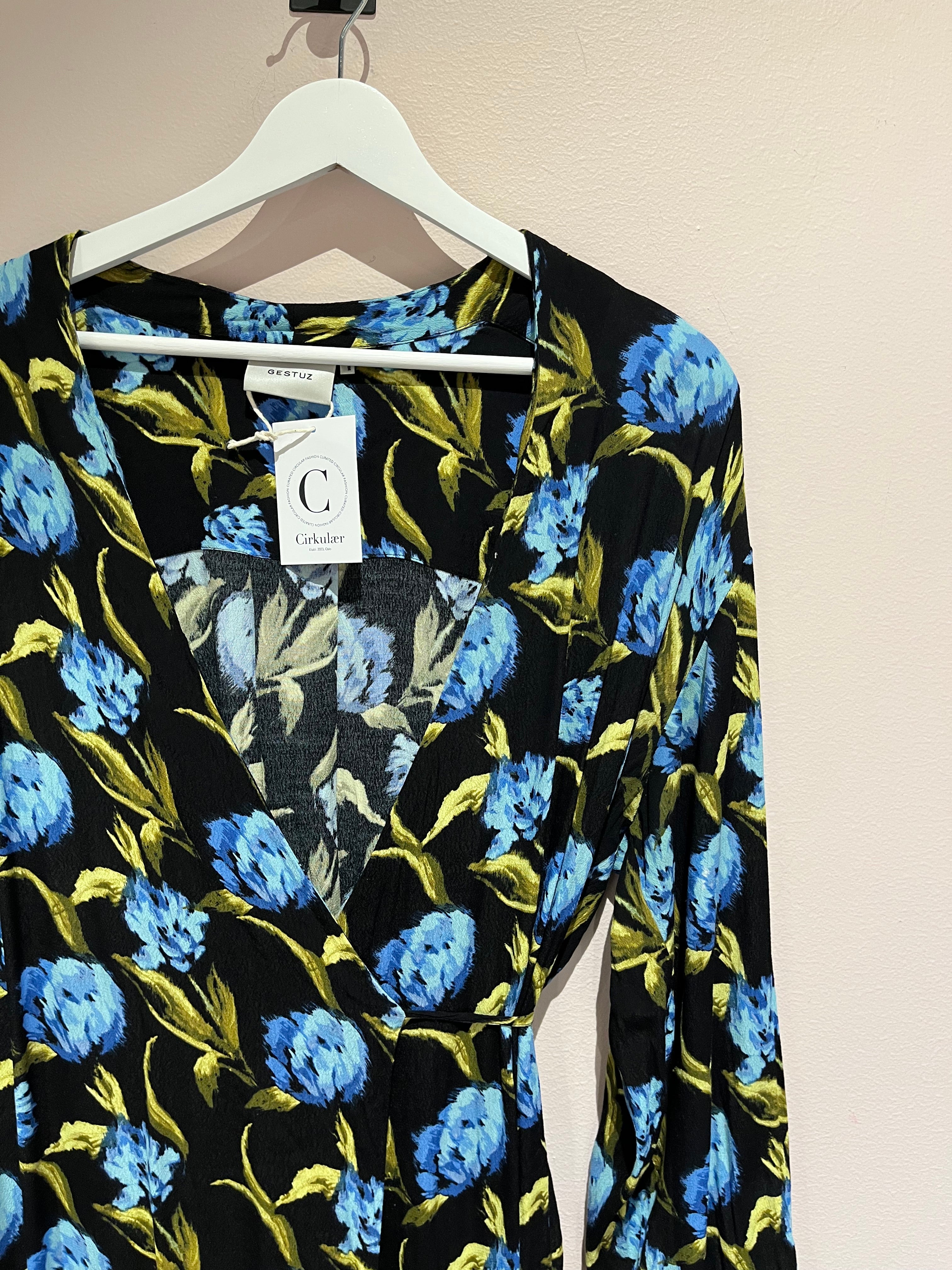 Gestuz Dresses XL