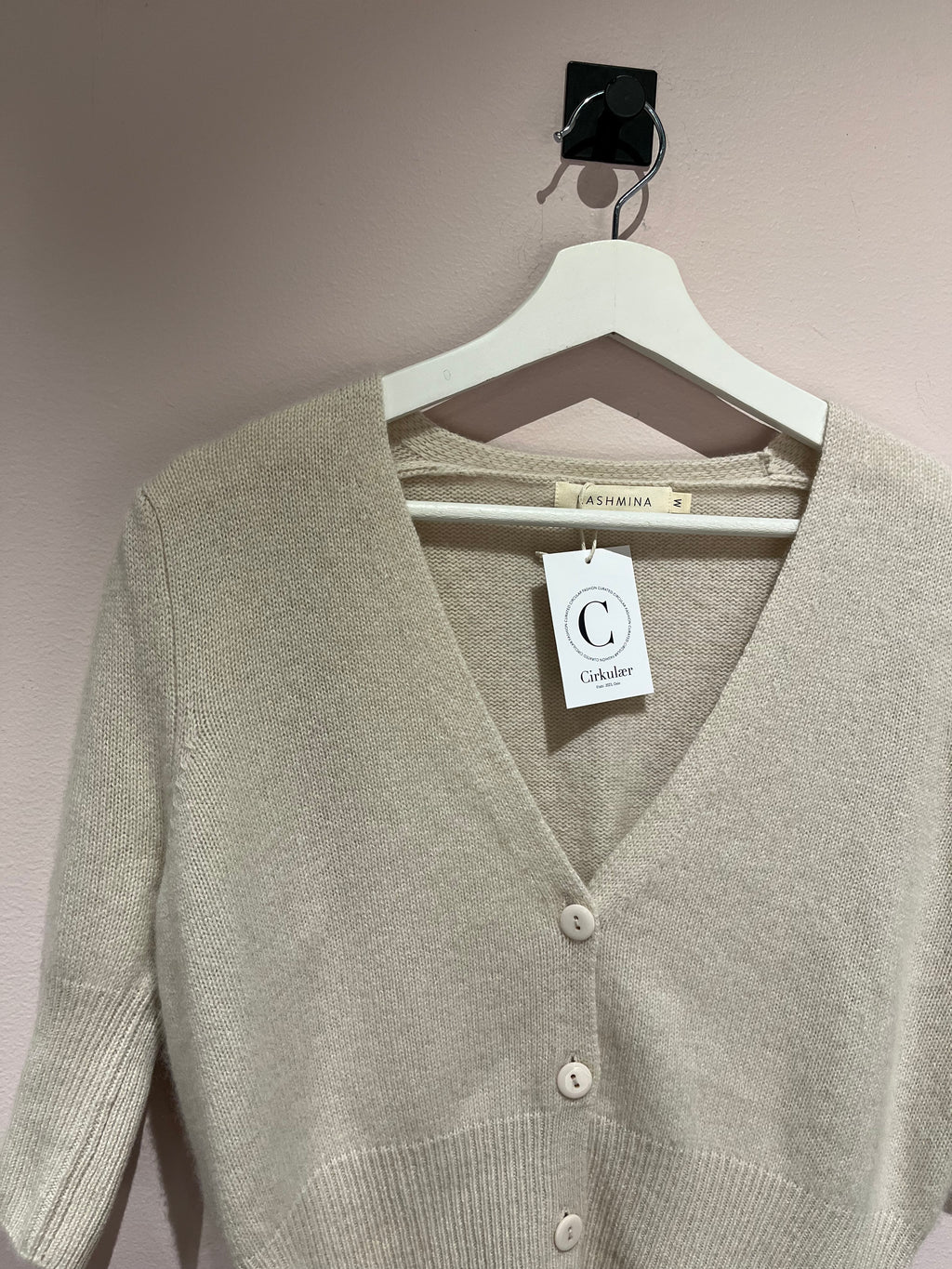 Kashmina Cardigans M