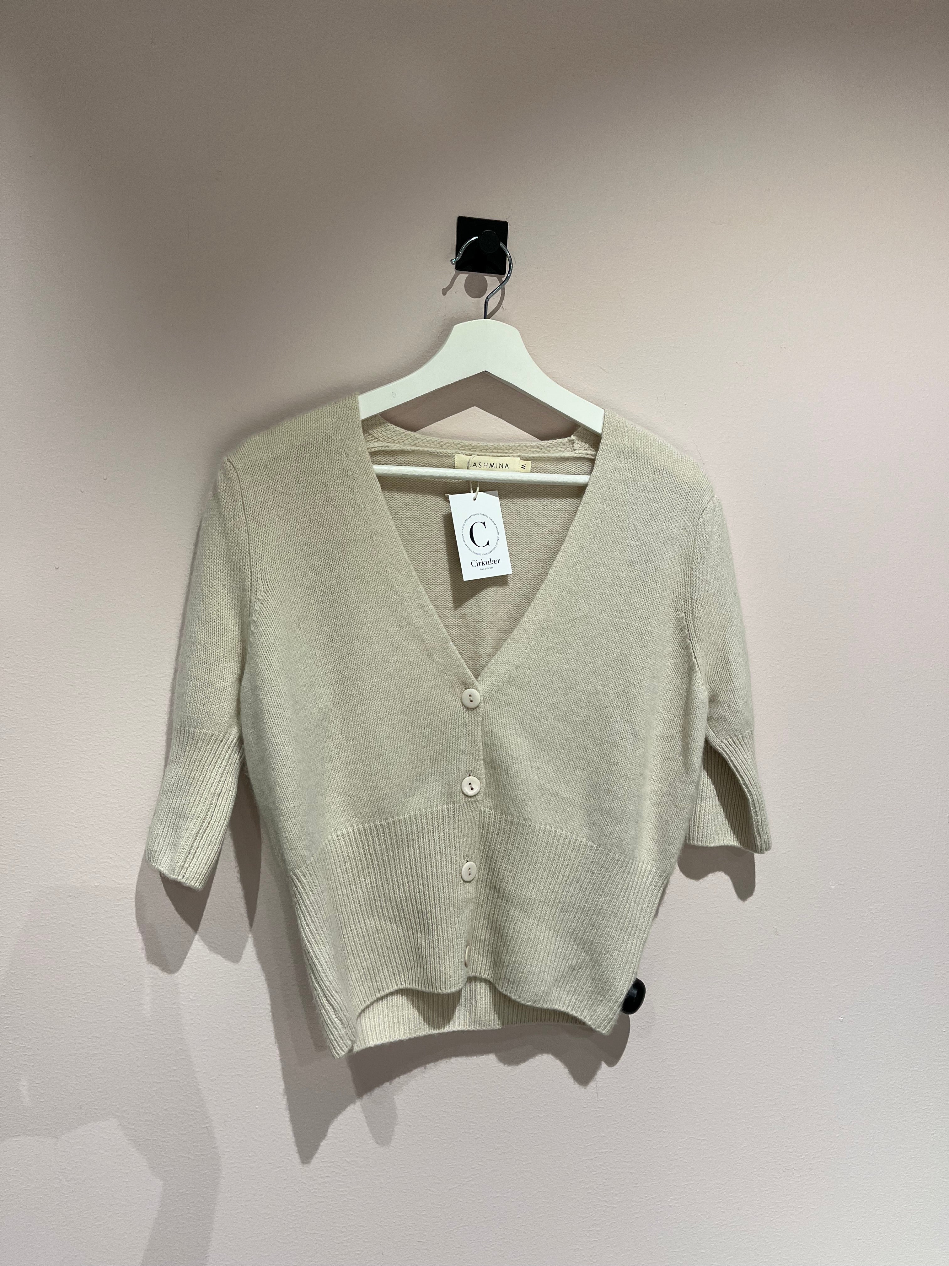Kashmina Cardigans M