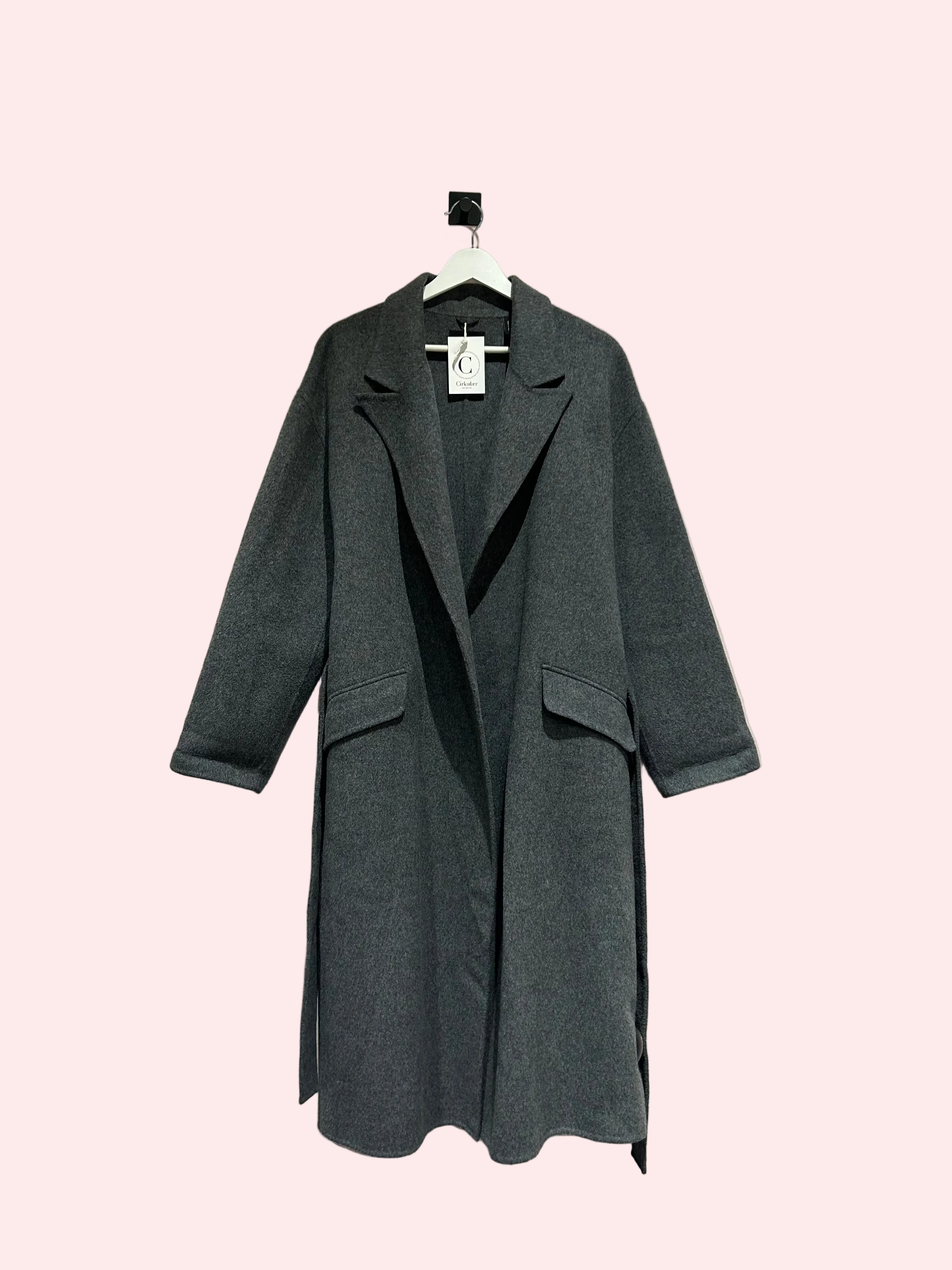 theory Coats & Jackets M