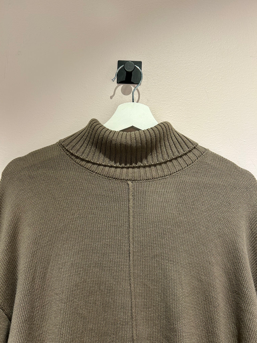 Leveté Room Sweaters S