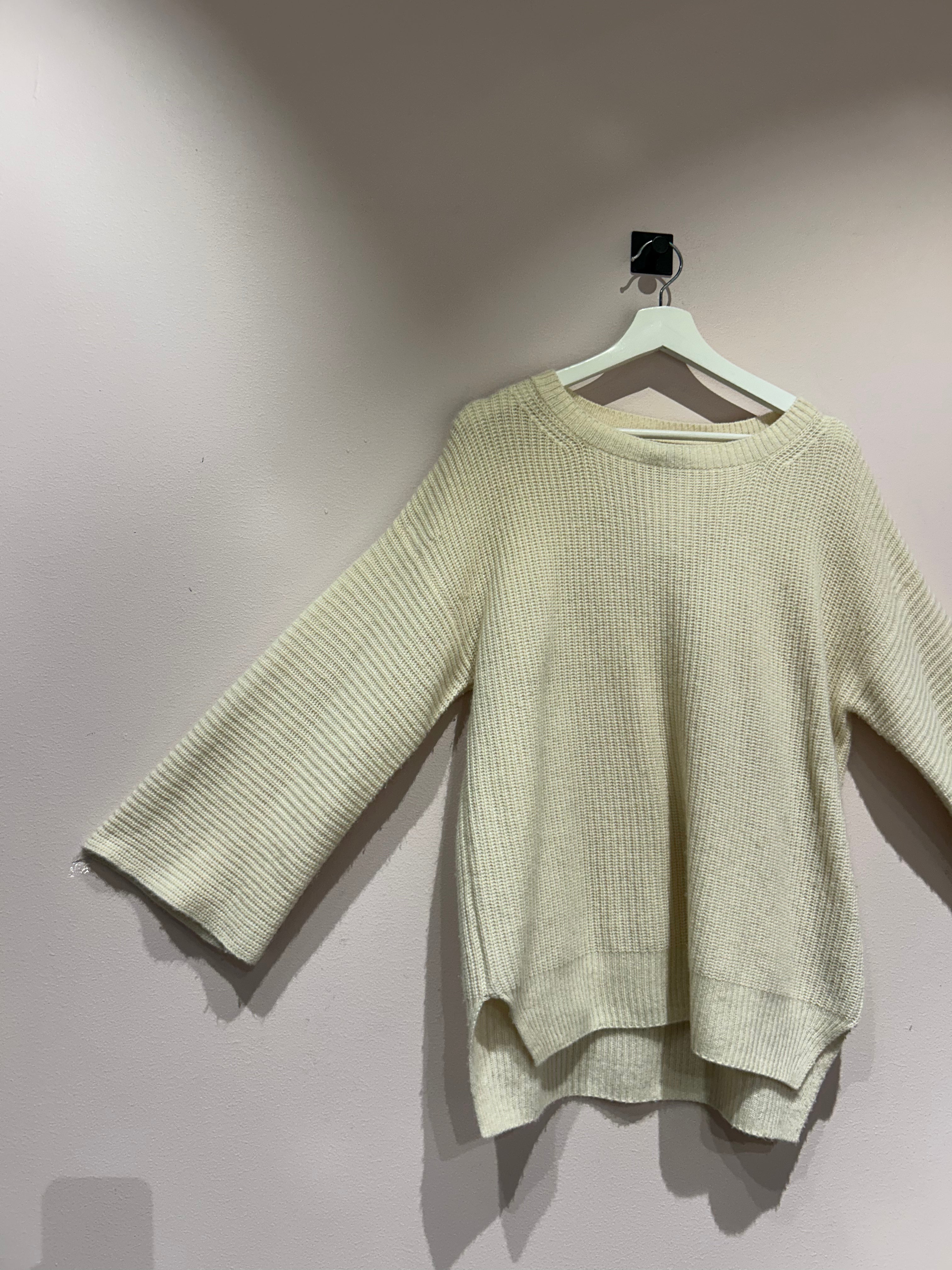 Massimo Dutti Sweaters L