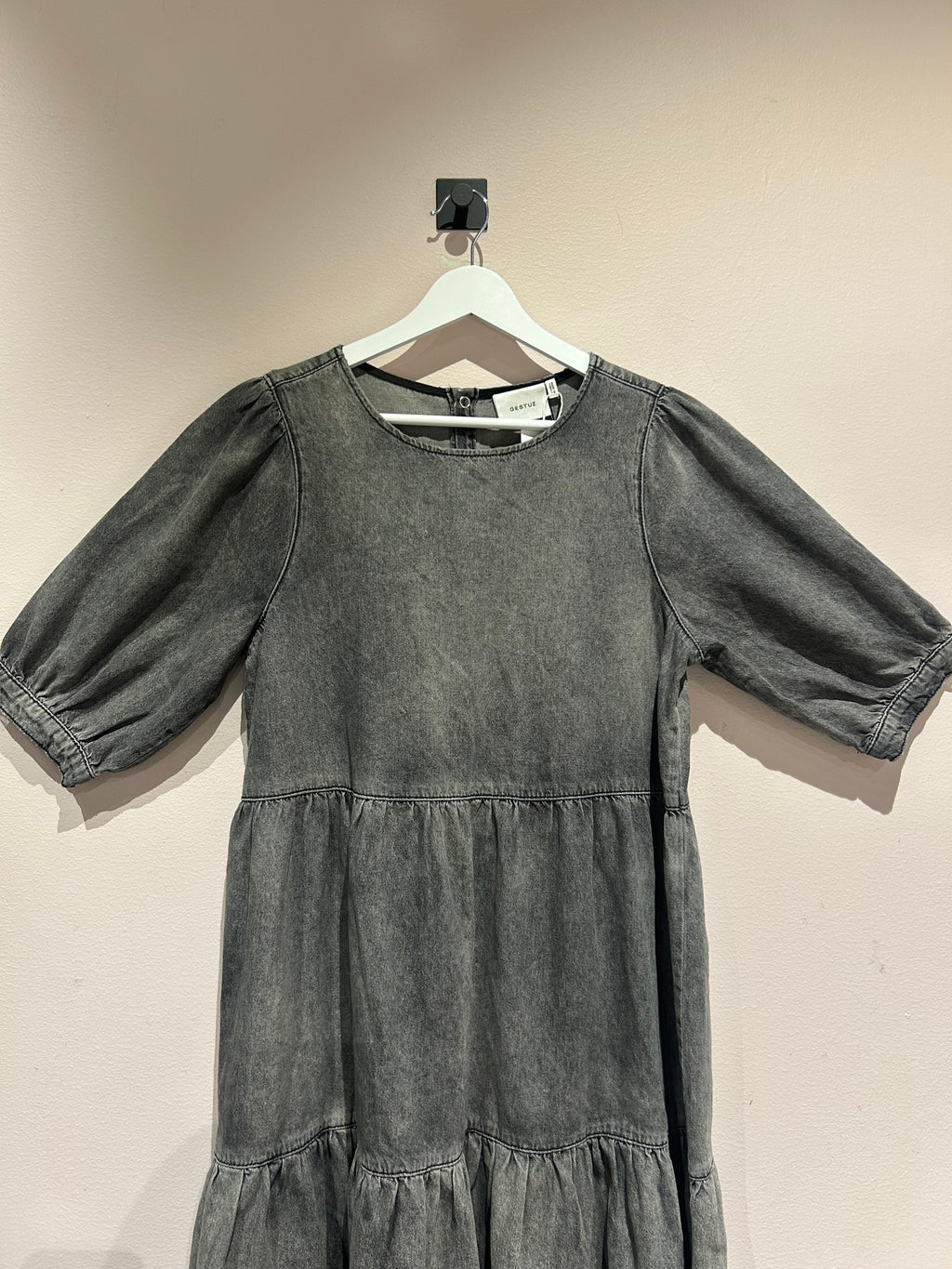 Gestuz Dresses 36