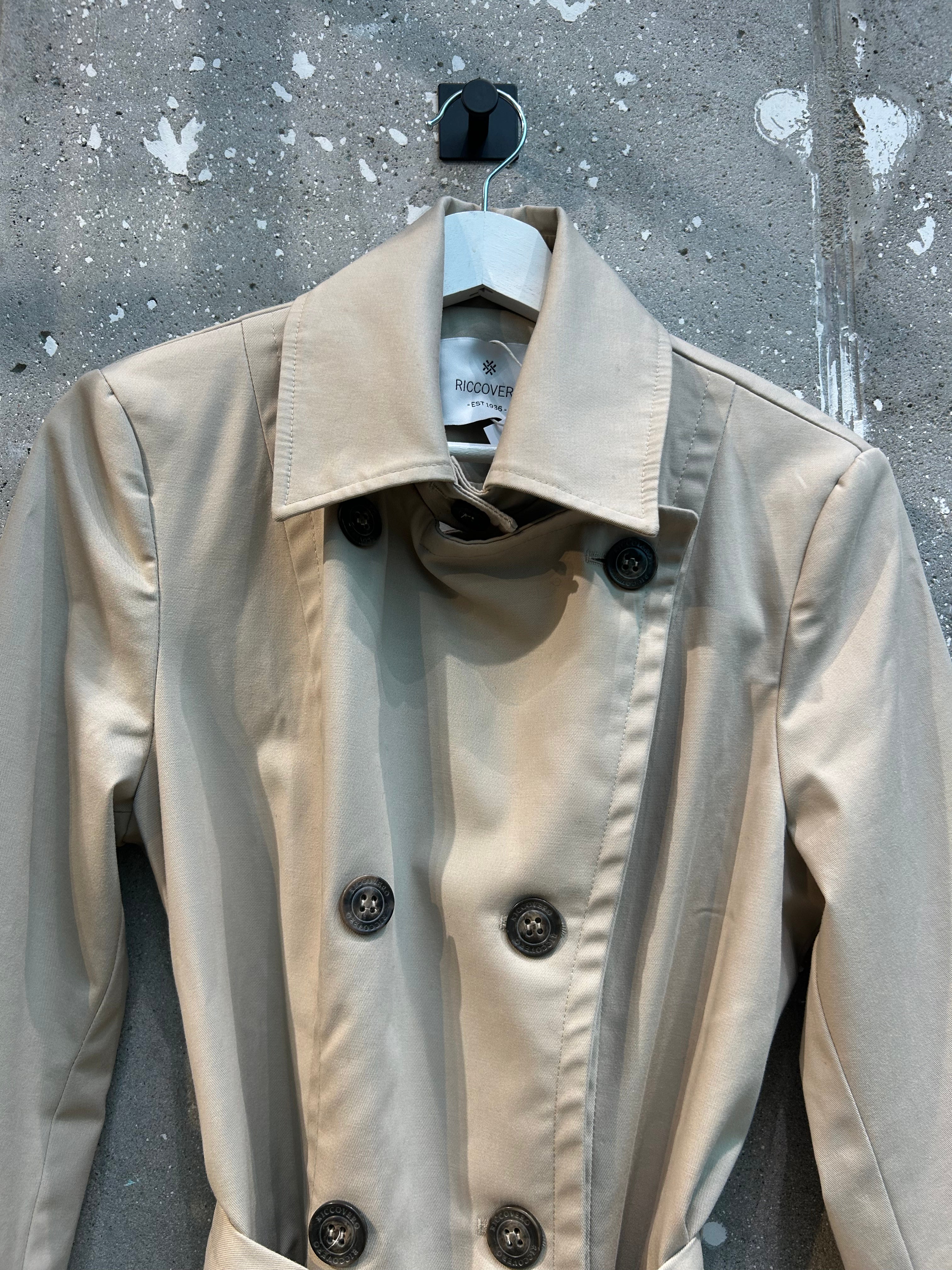 Riccovero Trench Coats 42