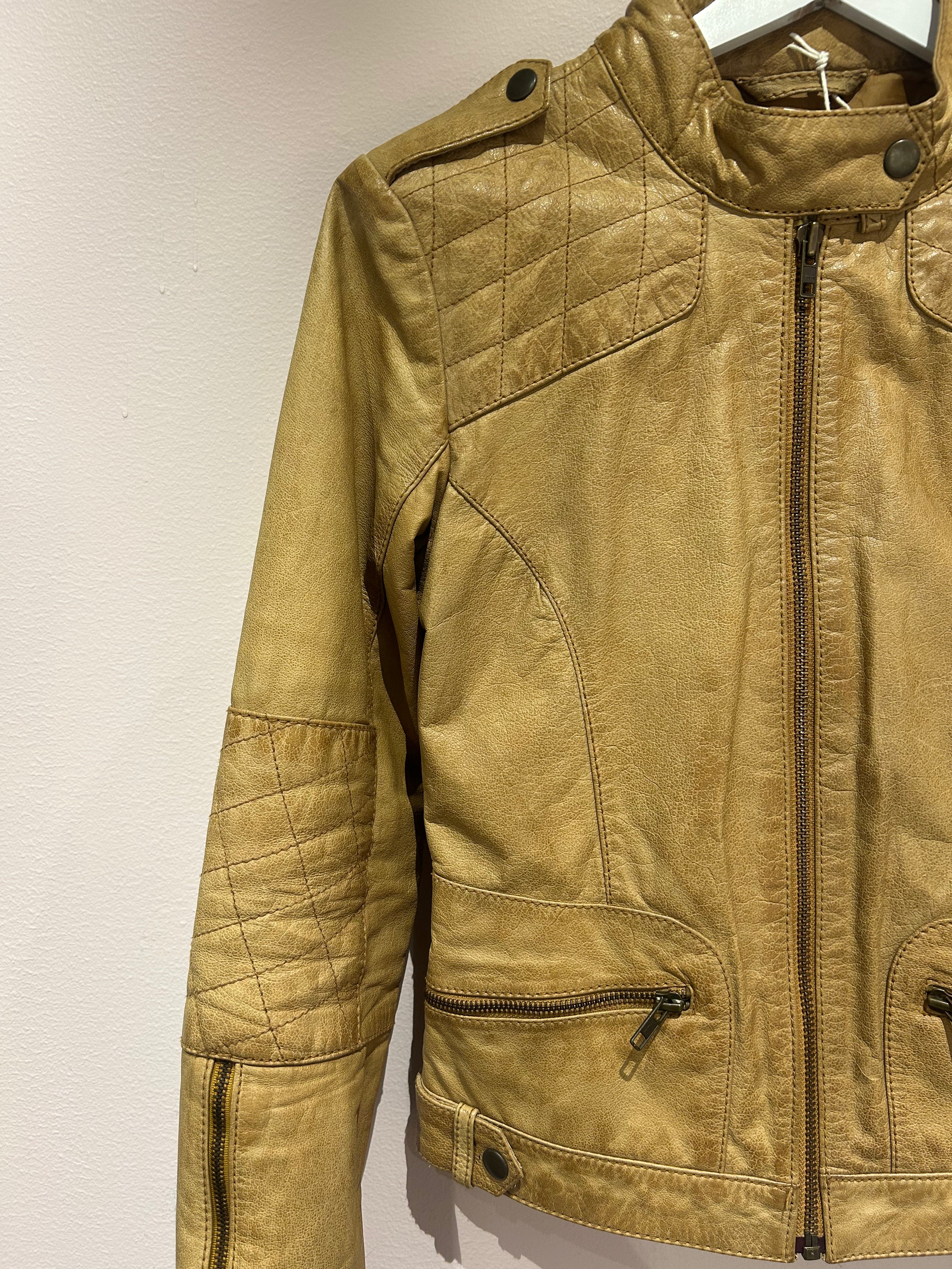 Nobrand Coats & Jackets S