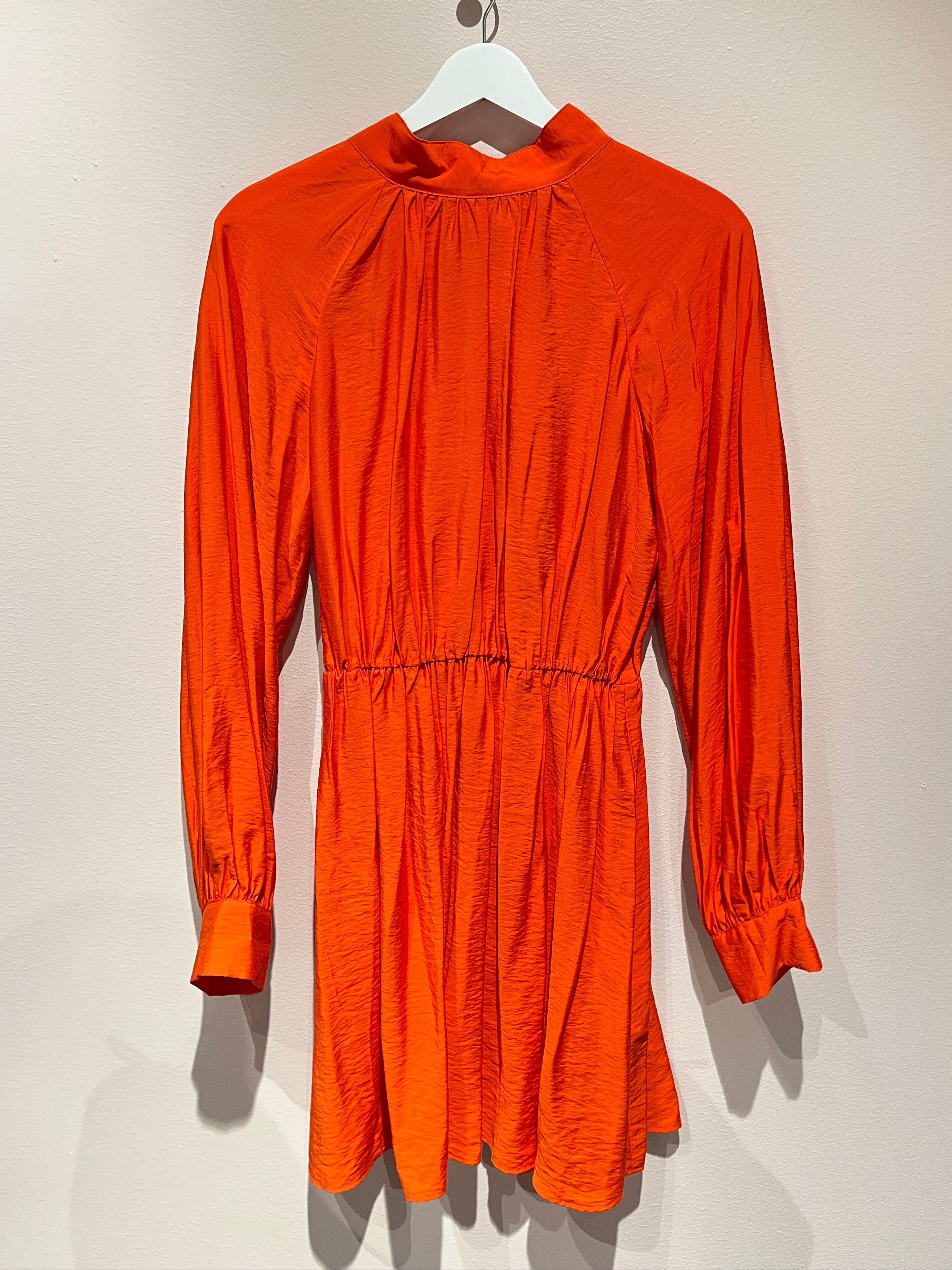 092550 - Samsøe Samsøe - Dresses - Orange - XS - Image 1 circular-filename:01_07_2026_4baa8c87-3439-42fc-a59e-0cd044ce3143_captured_image circular-filename:01_07_2026_4baa8c87-3439-42fc-a59e-0cd044ce3143_captured_image