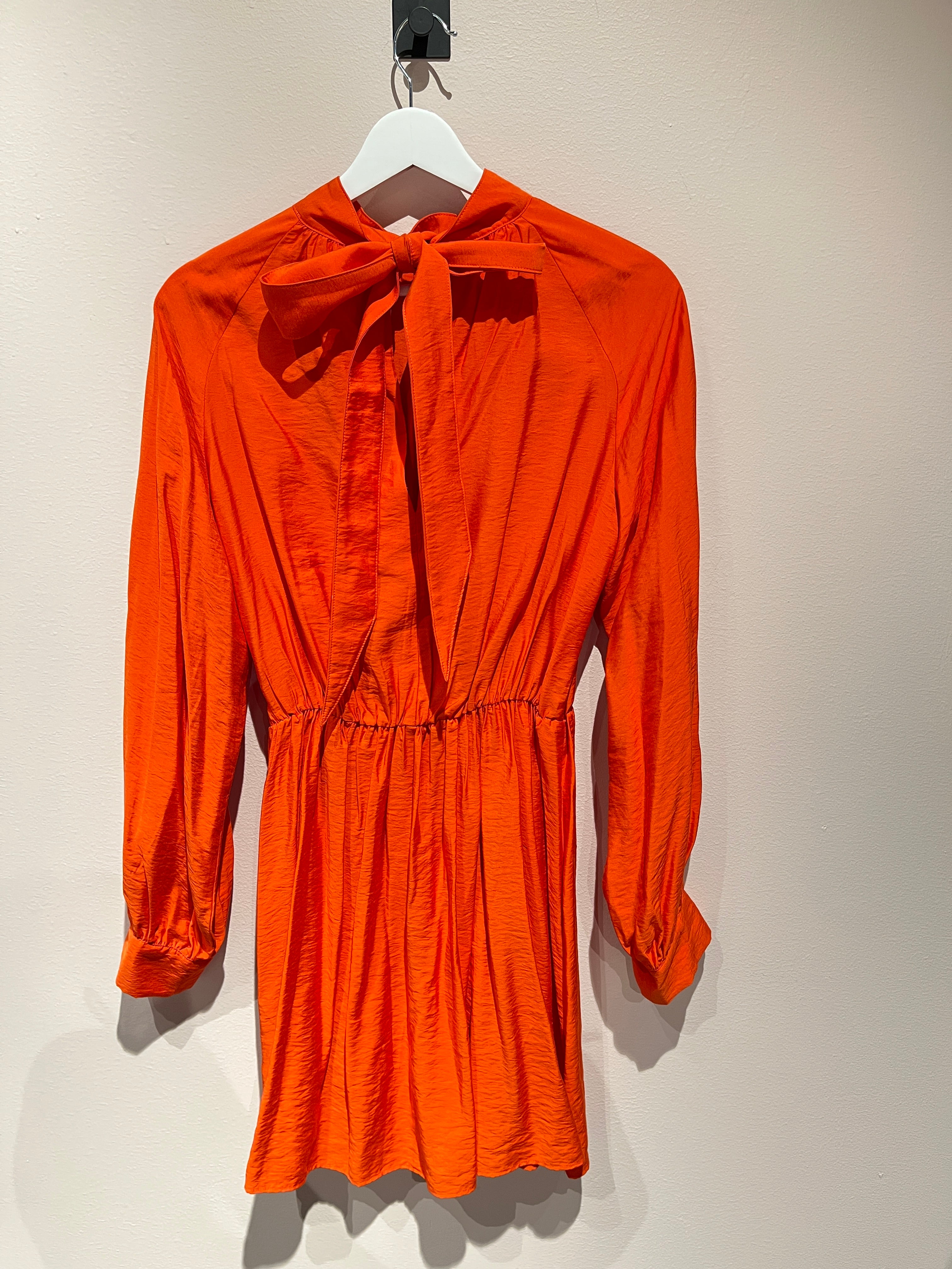092550 - Samsøe Samsøe - Dresses - Orange - XS - Image 2 circular-filename:01_07_2026_5595ecb9-7c50-47f8-b171-a31eab9df4dc_captured_image circular-filename:01_07_2026_5595ecb9-7c50-47f8-b171-a31eab9df4dc_captured_image