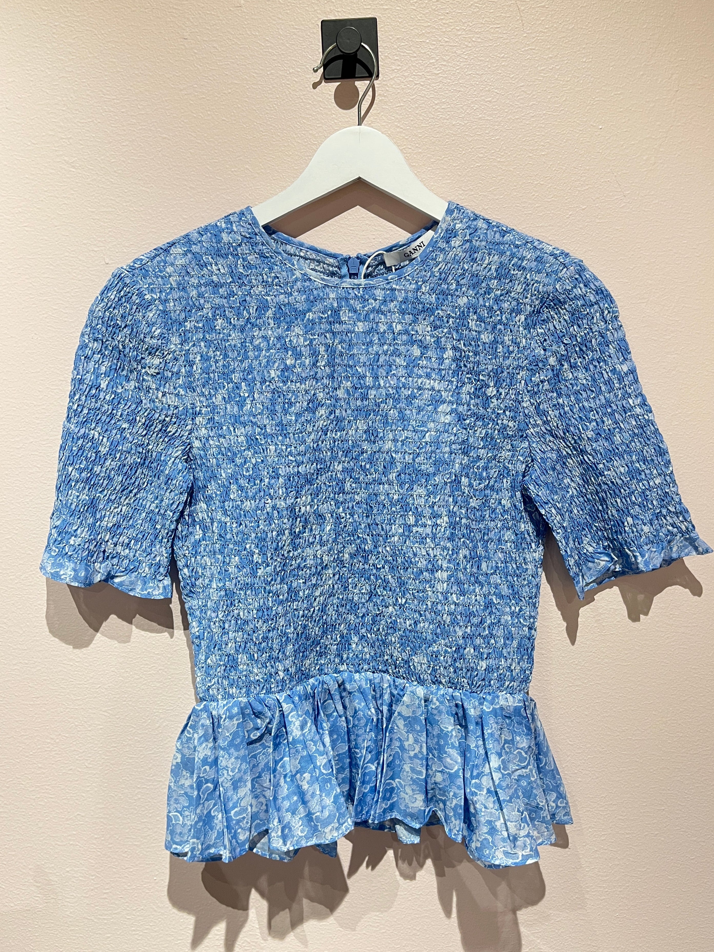 092528 - Ganni - Clothing Tops - Blue - 34 - Image 2 circular-filename:01_07_2026_d731755a-ef61-4f5d-a24f-697796012f71_captured_image circular-filename:01_07_2026_d731755a-ef61-4f5d-a24f-697796012f71_captured_image