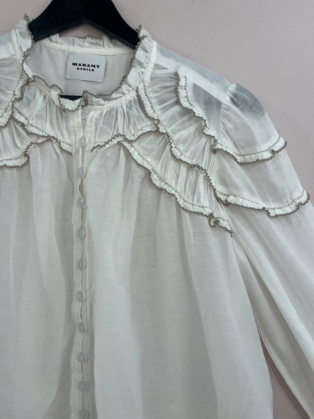 092993 - Isabel Marant - Blouses - White - 38 - Image 1 circular-filename:02_07_2026_0eab2c80-a883-4091-89bf-50b64926e10f_captured_image