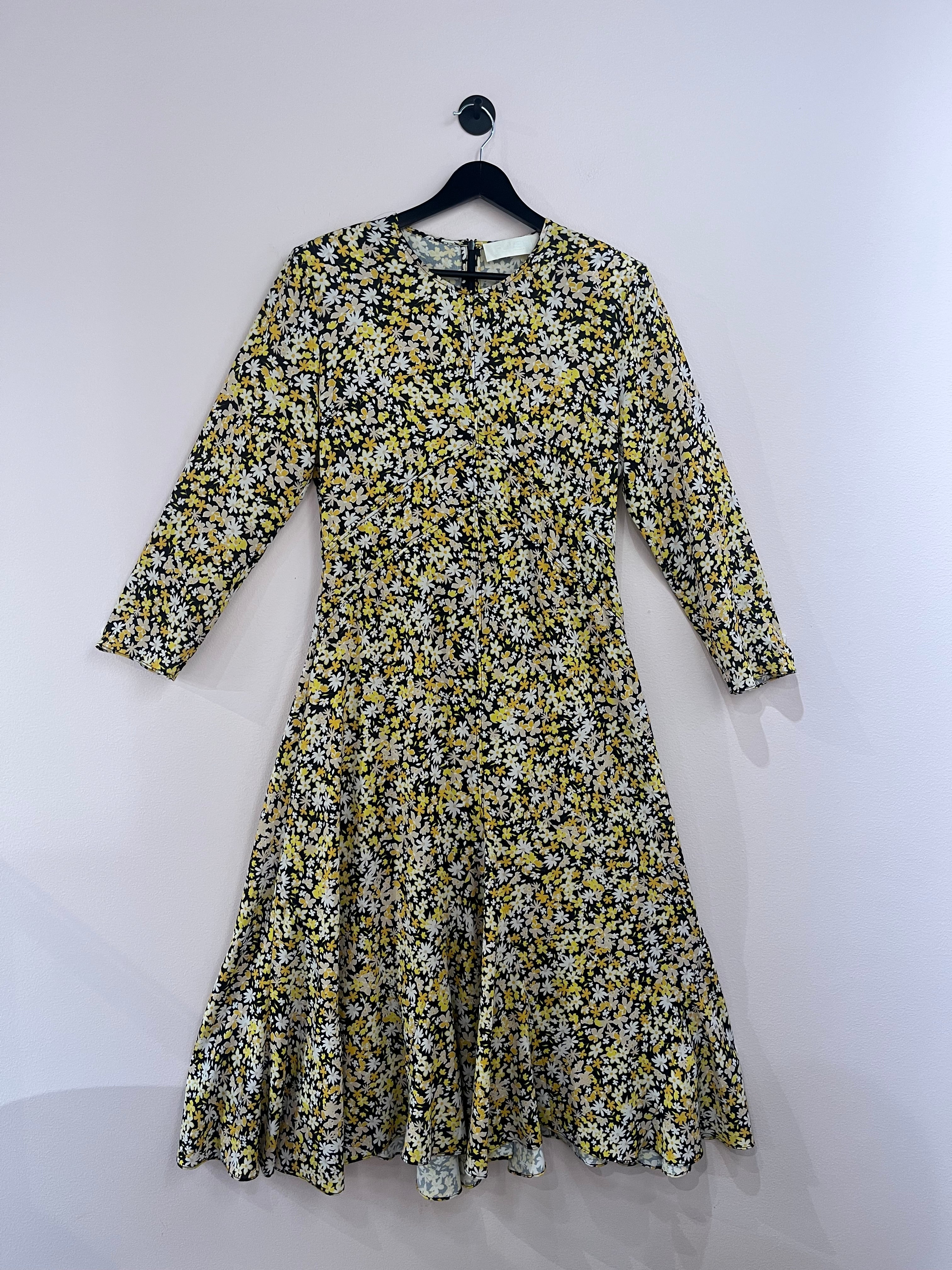 093018 - Fall Winter Spring Summer - Dresses - Yellow - M - Image 3 circular-filename:02_07_2026_a1993dcd-fa8b-47cc-85cd-ca0c0dae5a8a_captured_image