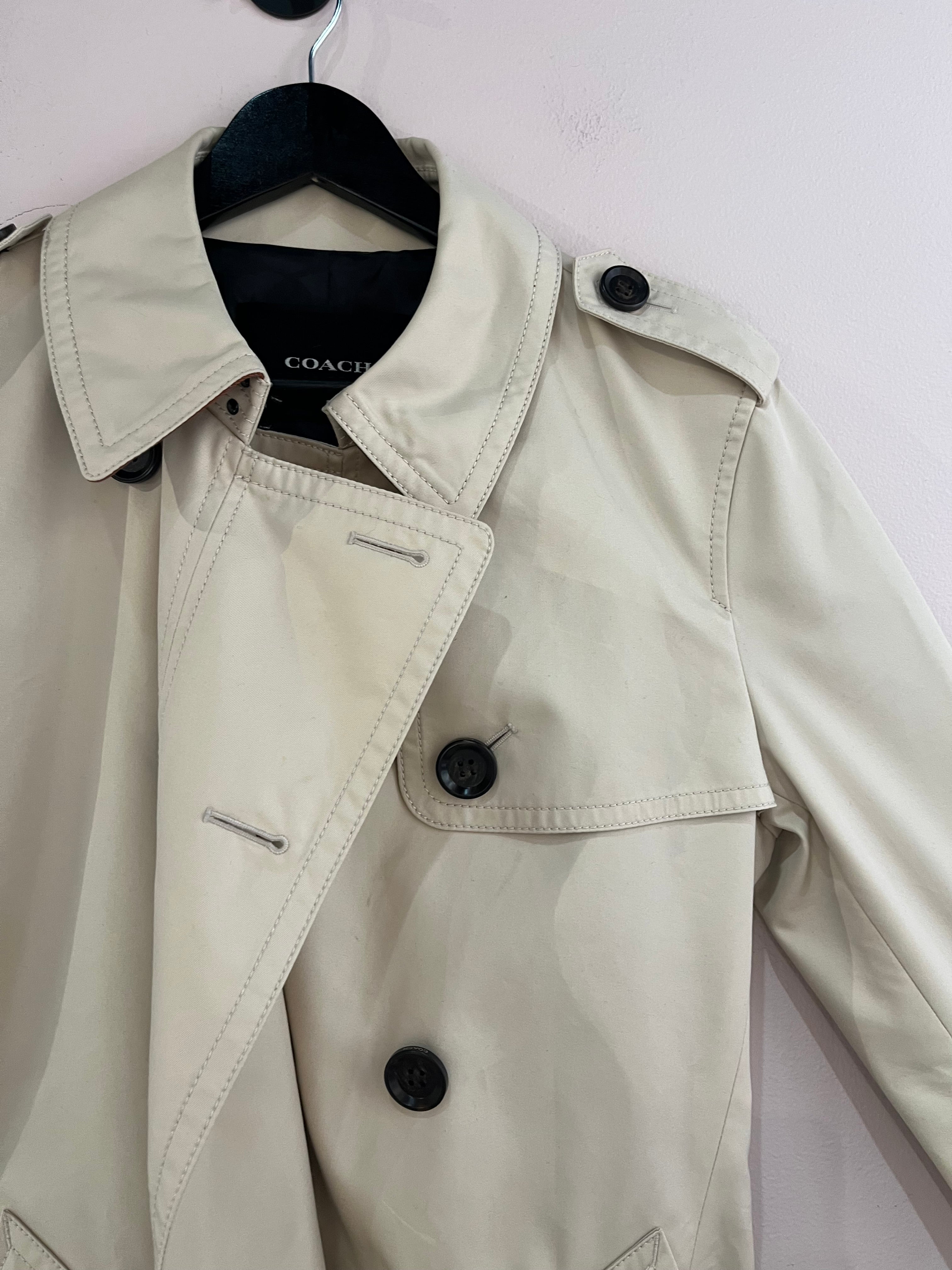 096958 - Coach - Trench Coats - Beige - M - Image 1 circular-filename:03_08_2026_9944ee11-ad79-4ddd-a3bb-48fb5cbfa626_captured_image
