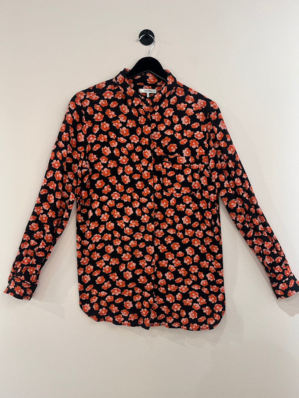 093594 - Ganni - Shirts - Orange - 36 - Image 1 circular-filename:06_07_2026_8fc3be27-7d2f-457b-bb08-d1a7316ac84d_captured_image