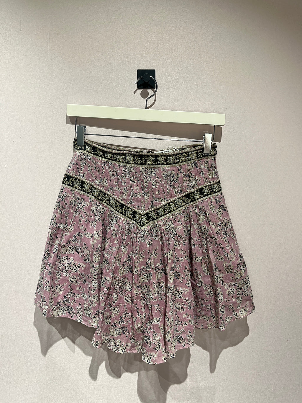 091519 - Isabel Marant Etoile - Skirts - Pink - 38 - Image 2 circular-filename:06_07_2026_8006ffc1-e665-4130-b2ad-ce7a553dd821_captured_image circular-filename:06_07_2026_8006ffc1-e665-4130-b2ad-ce7a553dd821_captured_image