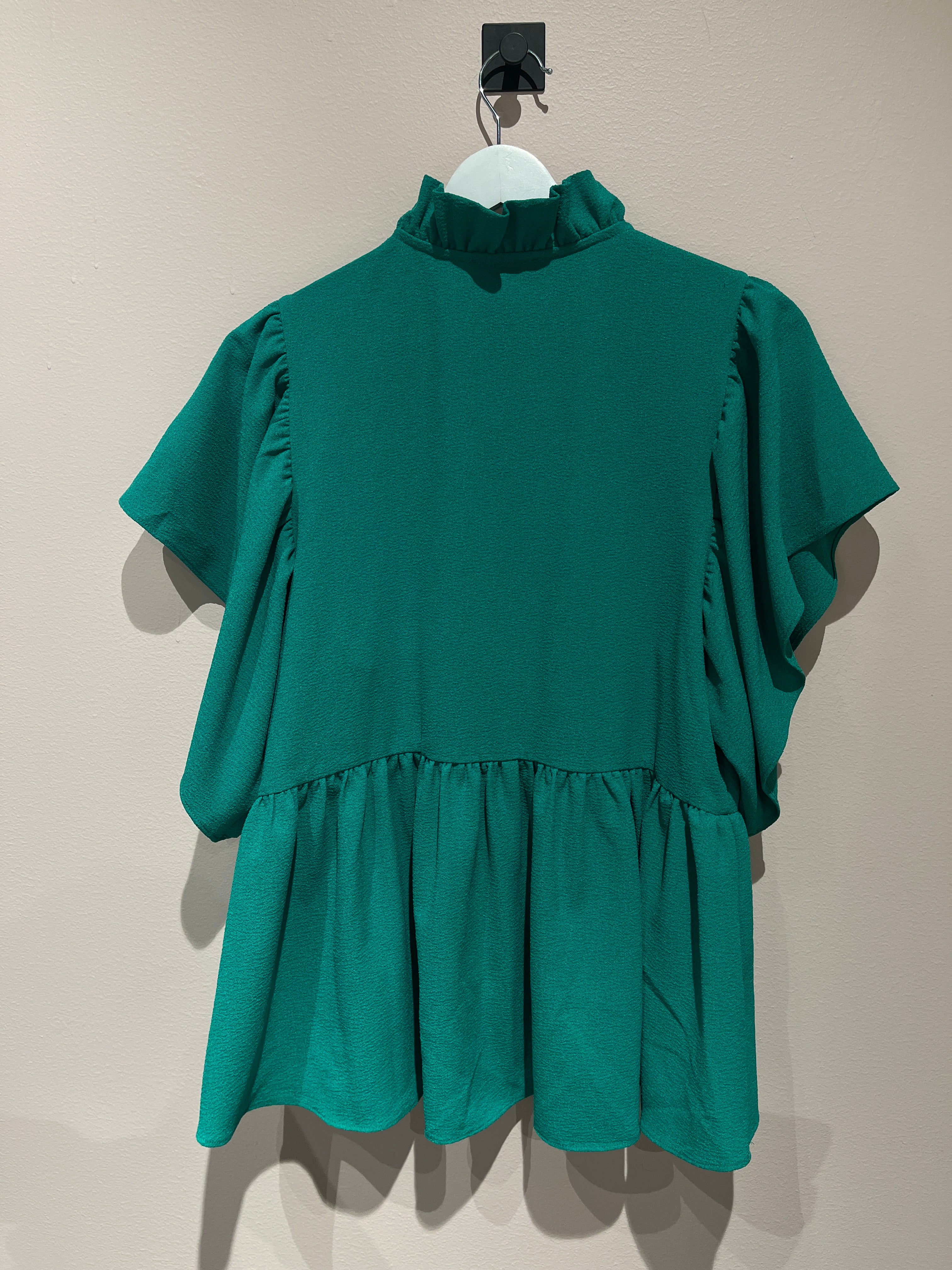 093398 - Hofmann Copenhagen - Blouses - Green - 36 - Image 2 circular-filename:06_07_2026_9b817d30-6764-4a05-b05c-fc32f5b697e7_captured_image circular-filename:06_07_2026_9b817d30-6764-4a05-b05c-fc32f5b697e7_captured_image