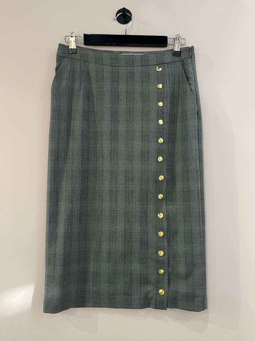097712 - Gestuz - Skirts - Gray - 36 - Image 1 circular-filename:07_08_2026_fcc481be-53ee-4a99-92f3-e75b05909b6f_captured_image
