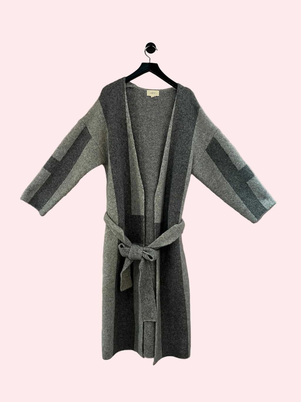 102071 - Hest - Cardigans - Gray - XS - Image 1 circular-filename:07_09_2026_e18bc521-e9c0-4e13-810c-2750497244ce_captured_image