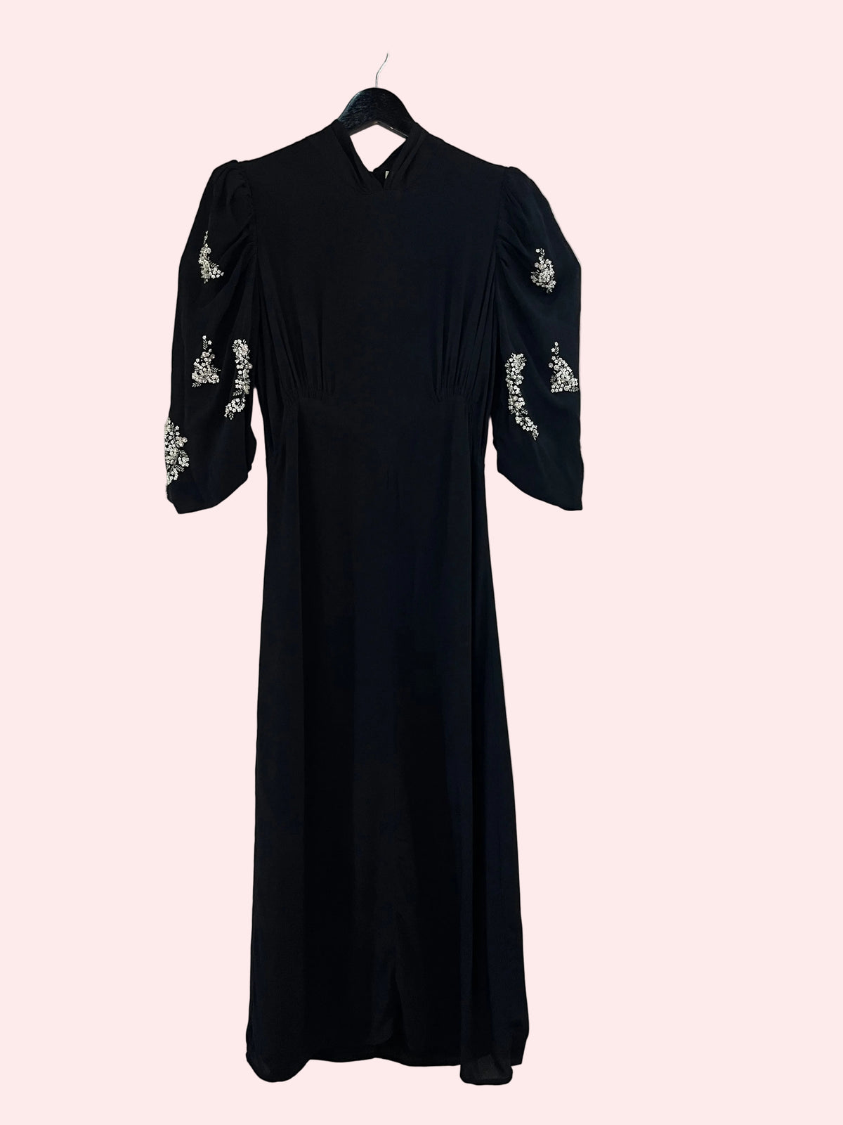 102241 - Pia Tjelta - Dresses - Black - M - Image 1 circular-filename:08_09_2026_4d095958-8ccd-4033-b1de-46796ab94407_captured_image