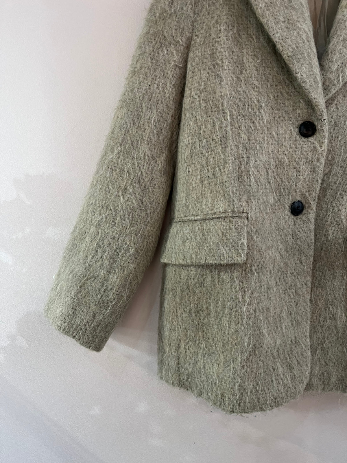 102240 - Dagmar - Coats & Jackets - Beige - 38 - Image 3 circular-filename:08_09_2026_81b5570b-6f48-4225-a4f8-9572e6c6b199_captured_image