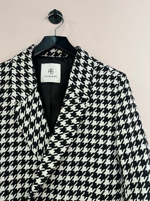 106649 - Anine Bing - Blazer - Black - M - Image 2 circular-filename:09_10_2026_fac5beb4-ede2-4298-88b3-e4c167f61ef7_captured_image