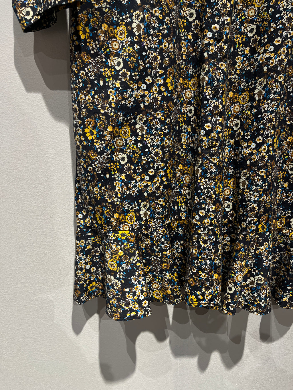 093874 - Katrin Uri - Dresses - Multi/patterned - 40 - Image 3 circular-filename:10_07_2026_ba7ab2ba-20cb-48a8-9a63-7c676e7916e8_captured_image circular-filename:10_07_2026_ba7ab2ba-20cb-48a8-9a63-7c676e7916e8_captured_image
