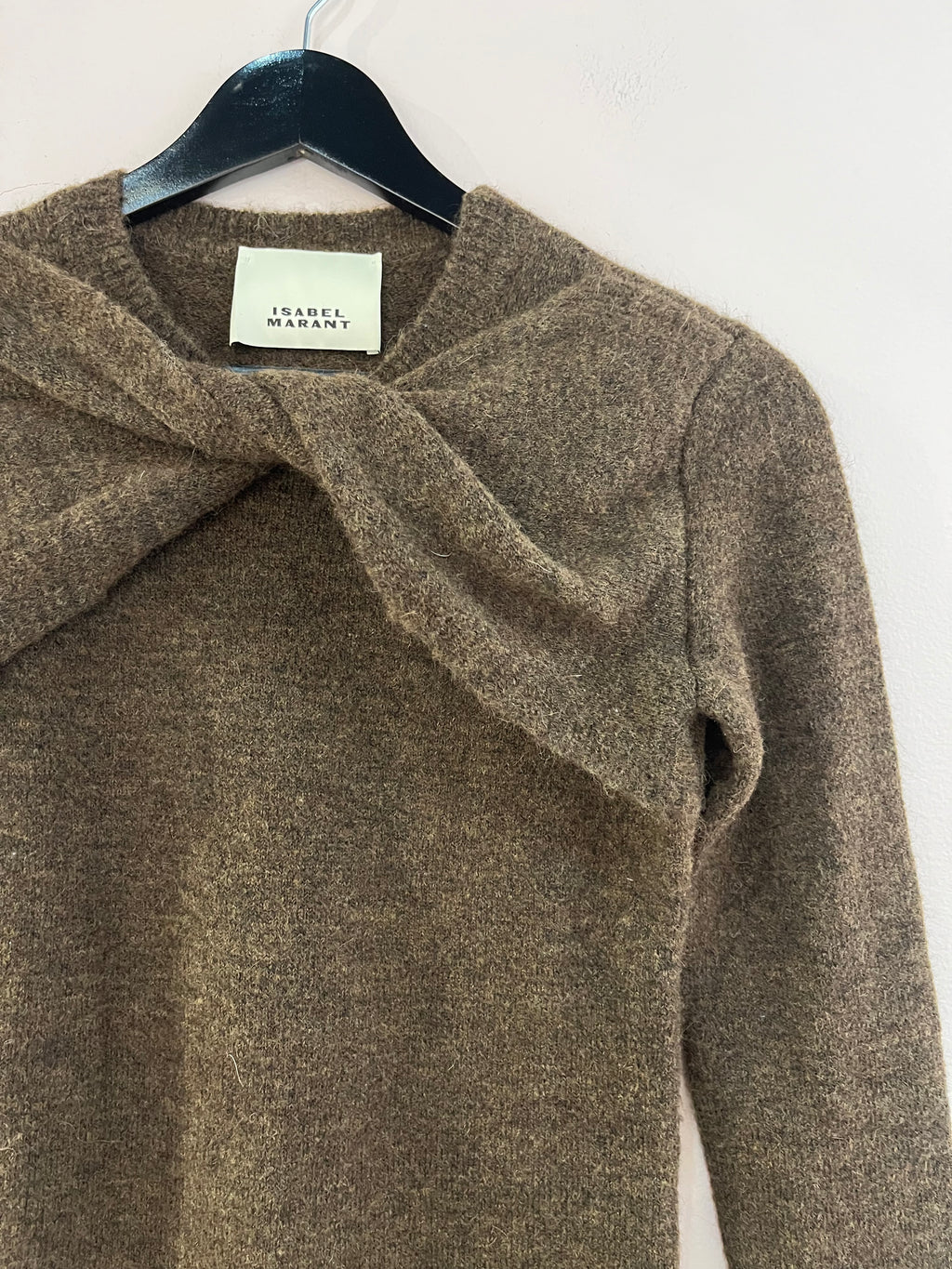 098380 - Isabel Marant - Sweaters - Brown - 34 - Image 2 circular-filename:12_08_2026_caa52f2f-21a6-4f21-913e-0a3419d81788_captured_image