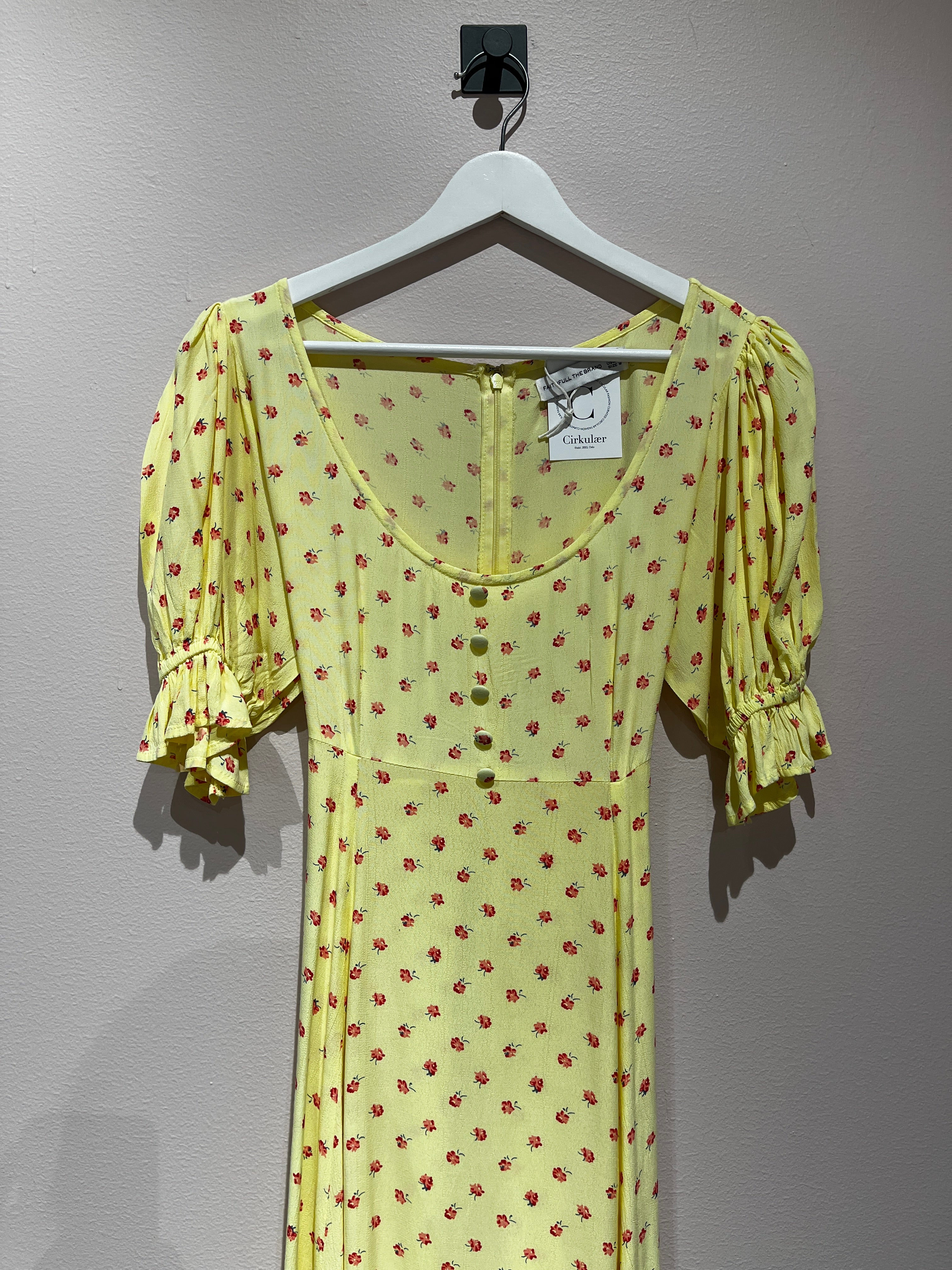 094357 - Faithfull the brand - Dresses - Yellow - M - Image 1 circular-filename:14_07_2026_2786e74d-f8d3-4864-ab49-ca701b4f3761_captured_image circular-filename:14_07_2026_2786e74d-f8d3-4864-ab49-ca701b4f3761_captured_image