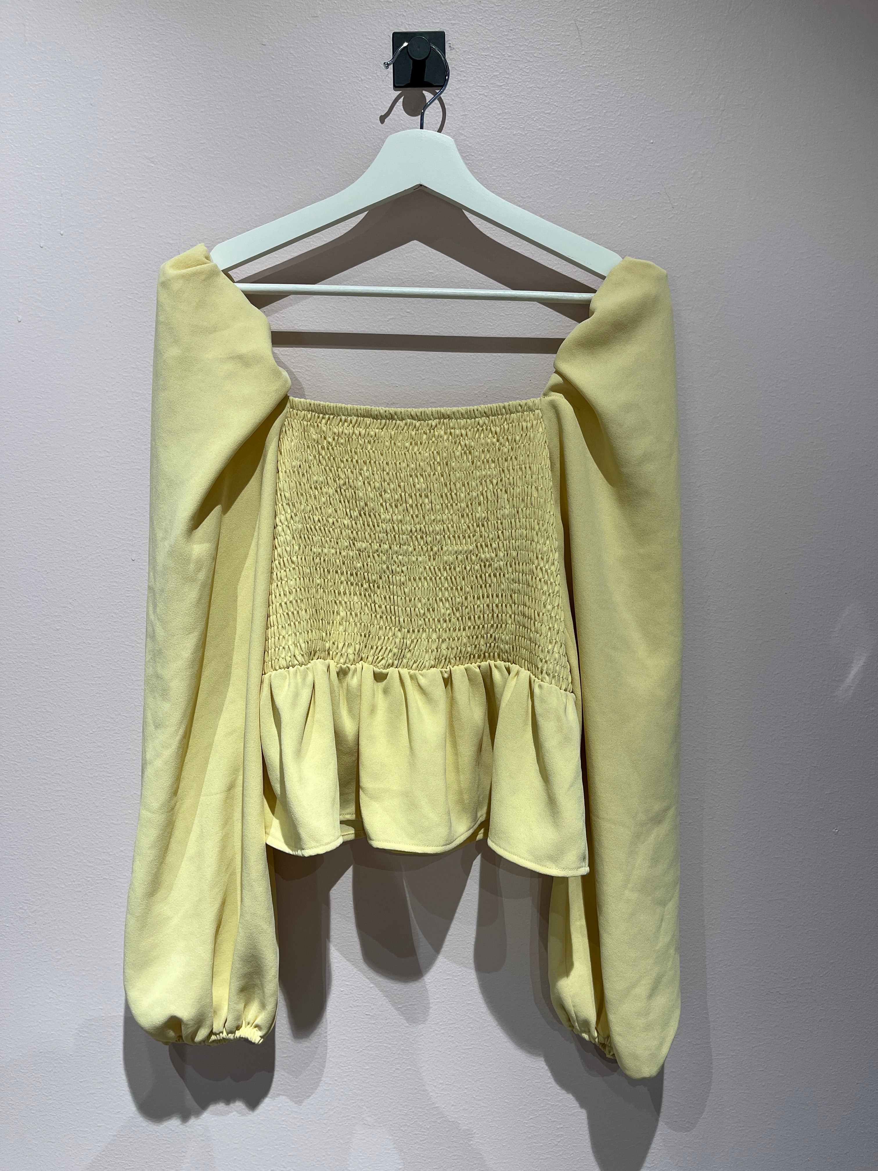 094483 - Notes du Nord - Blouses - Yellow - 36 - Image 1 circular-filename:15_07_2026_311fb022-b168-4a7c-a813-6a4df8d7fc17_captured_image circular-filename:15_07_2026_311fb022-b168-4a7c-a813-6a4df8d7fc17_captured_image