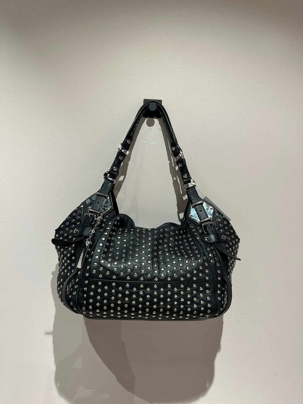 093595 - DKNY - Shoulder Bags - Black - Onesize - Image 1 circular-filename:21_07_2026_4e3744a5-a9b8-4fac-bb7d-84a7801bd39d_captured_image