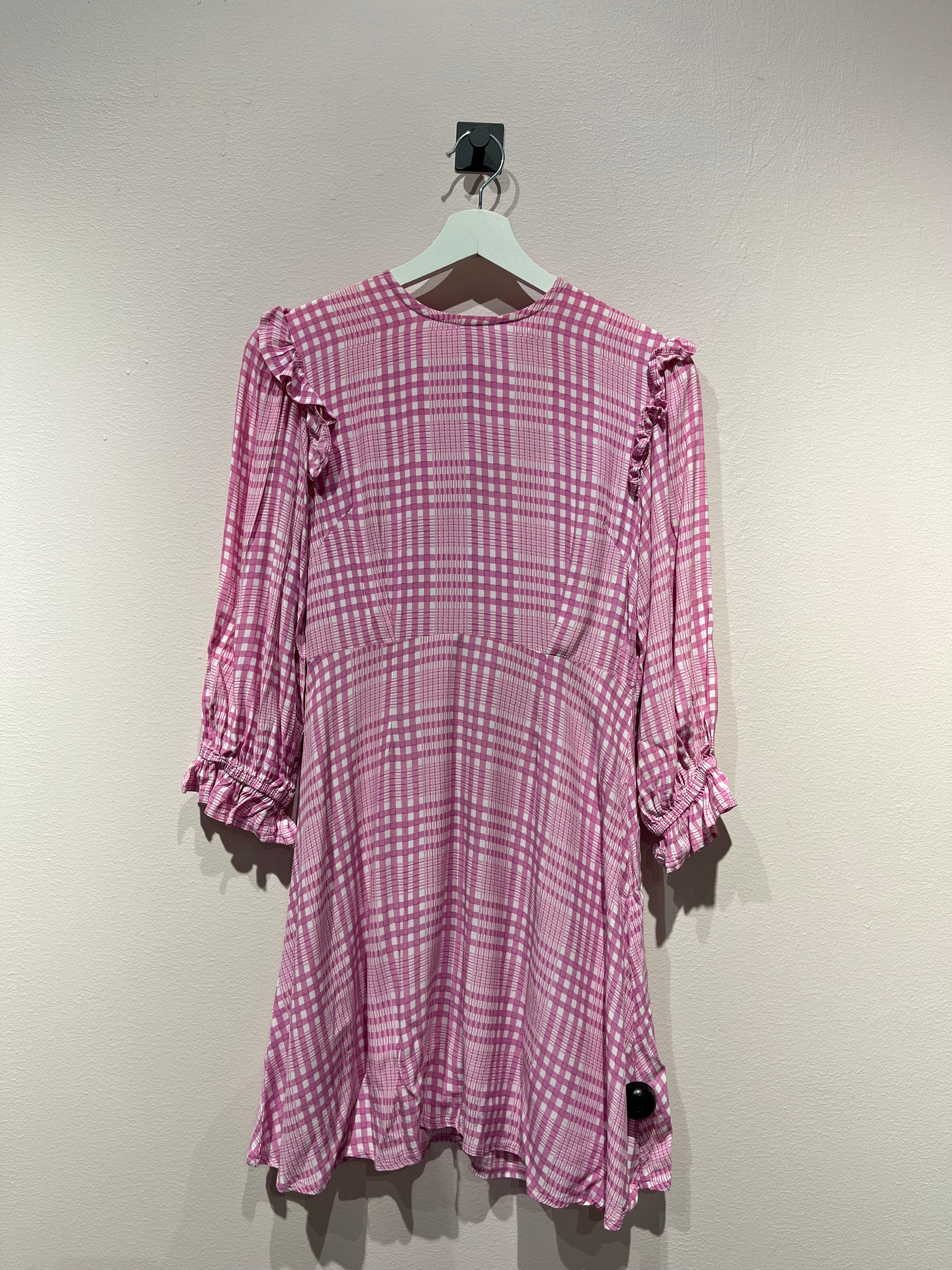 095093 - Faithfull the brand - Dresses - Pink - XS - Image 2 circular-filename:22_07_2026_baf8c9fe-fd1e-4ce5-9e2b-09140bf4a294_captured_image