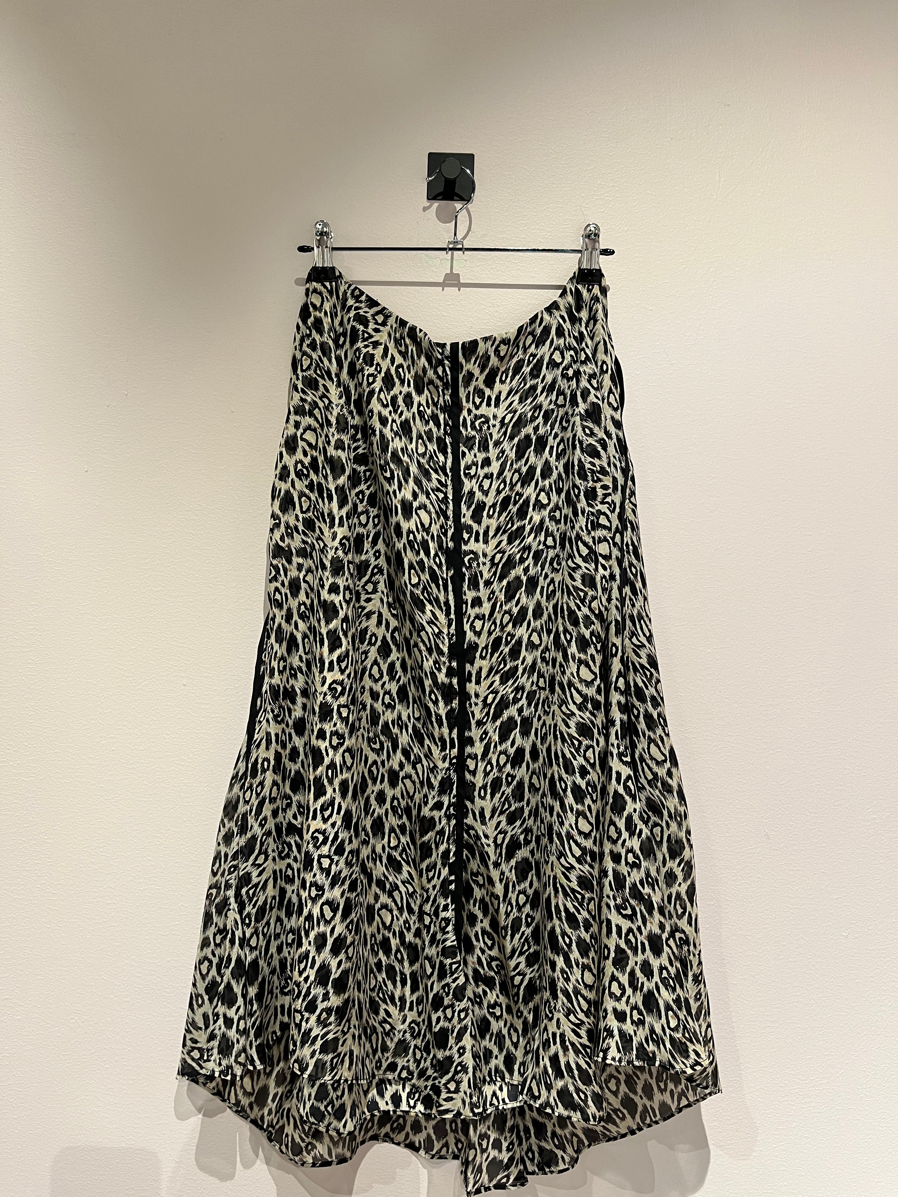 095532 - Kello - Skirts - Black - L - Image 1 circular-filename:23_07_2026_f2fddc79-3234-467e-a87a-0dd764538598_captured_image