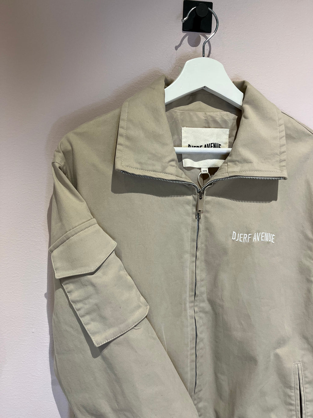 095702 - Djerf Avenue - Windbreakers - Brown - XXS - Image 3 circular-filename:24_07_2026_8d7c7311-5935-44c6-8f00-691d1ac4d7f7_captured_image