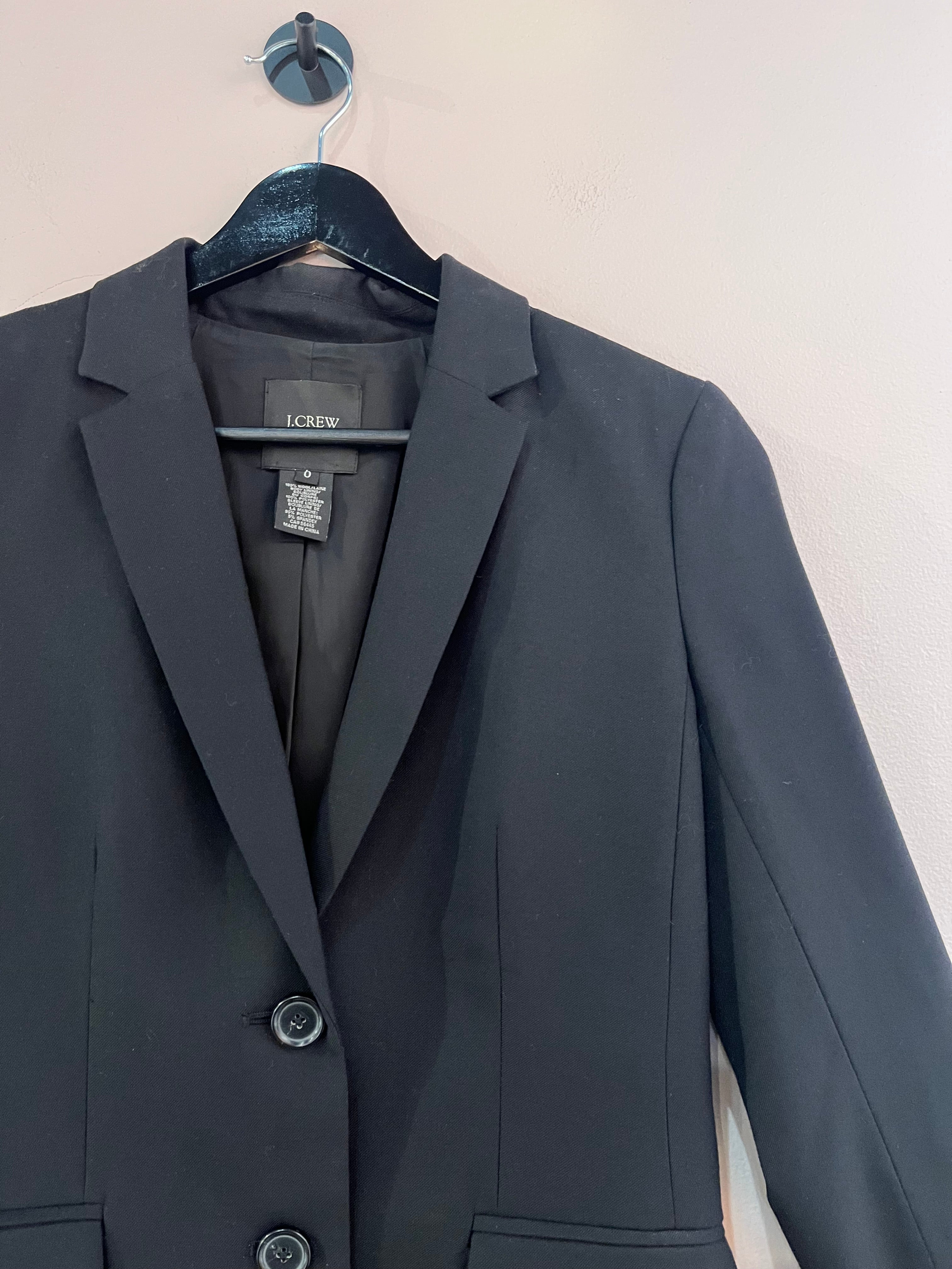 100100 - J.Crew - Blazer - Black - XS - Image 2 circular-filename:24_08_2026_8749e164-f900-449d-b0e9-c2c8b6feff97_captured_image