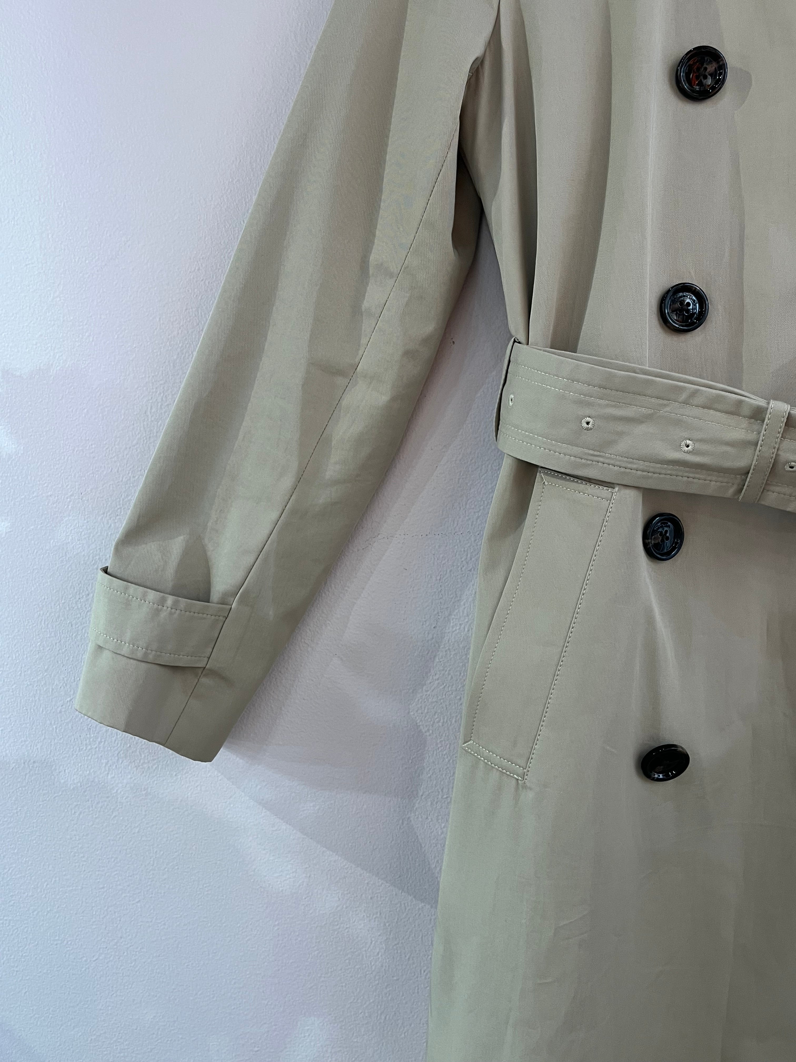 100788 - Massimo Dutti - Trench Coats - Beige - M - Image 3 circular-filename:27_08_2026_115e2c22-fcce-42b0-8d84-f5a94c48aac4_captured_image