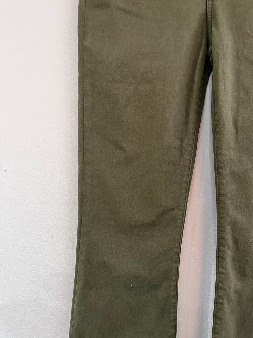 100934 - Lois Jeans - Jeans - Green - 25/34 - Image 3 circular-filename:28_08_2026_e2ff954f-6437-4436-ba93-ba51a6c06541_captured_image