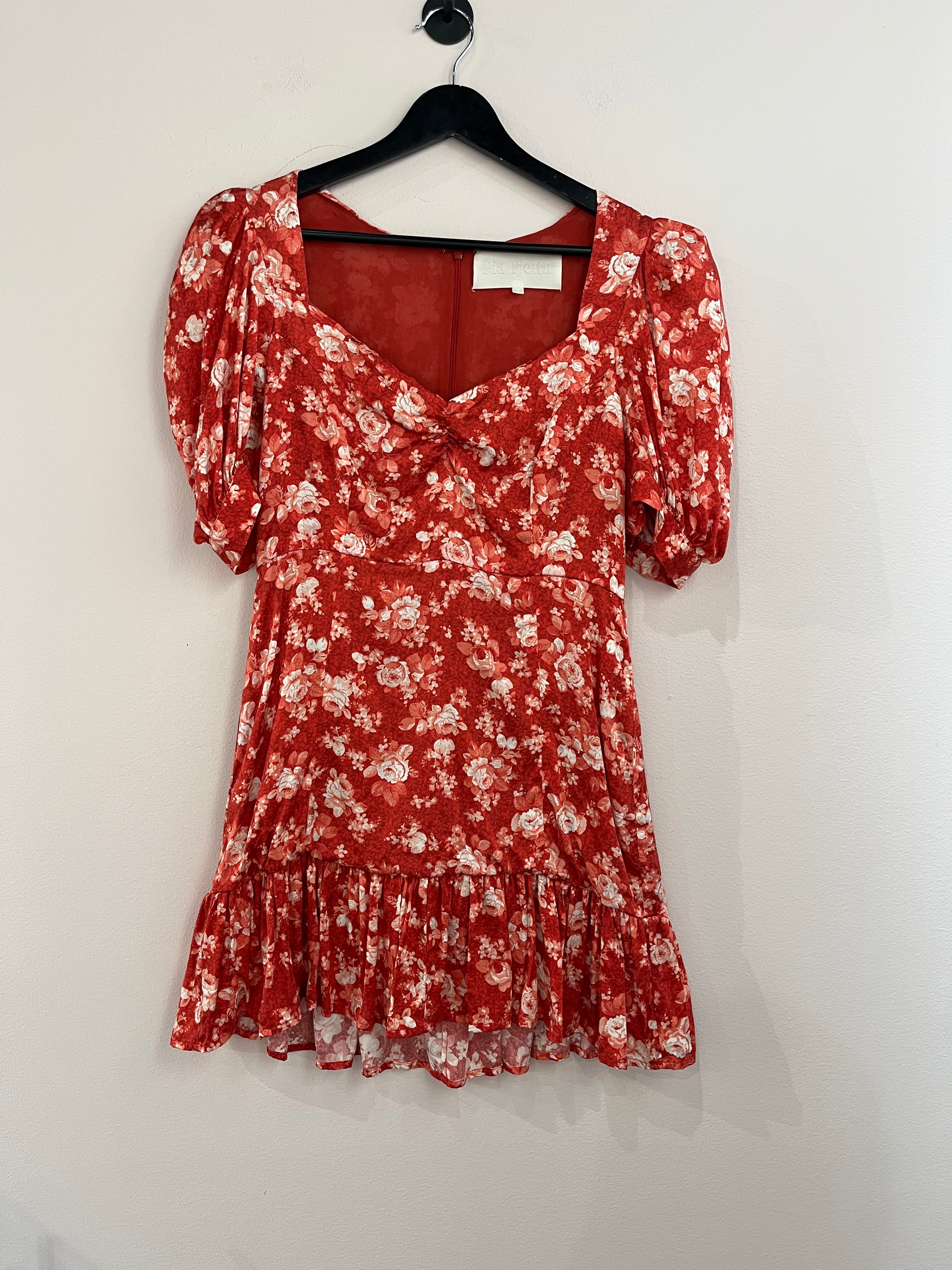 092653 - Pia Tjelta - Dresses - Red - M - Image 1 circular-filename:30_06_2026_7eb9569b-a2f9-40a3-94e1-30da88491acc_captured_image