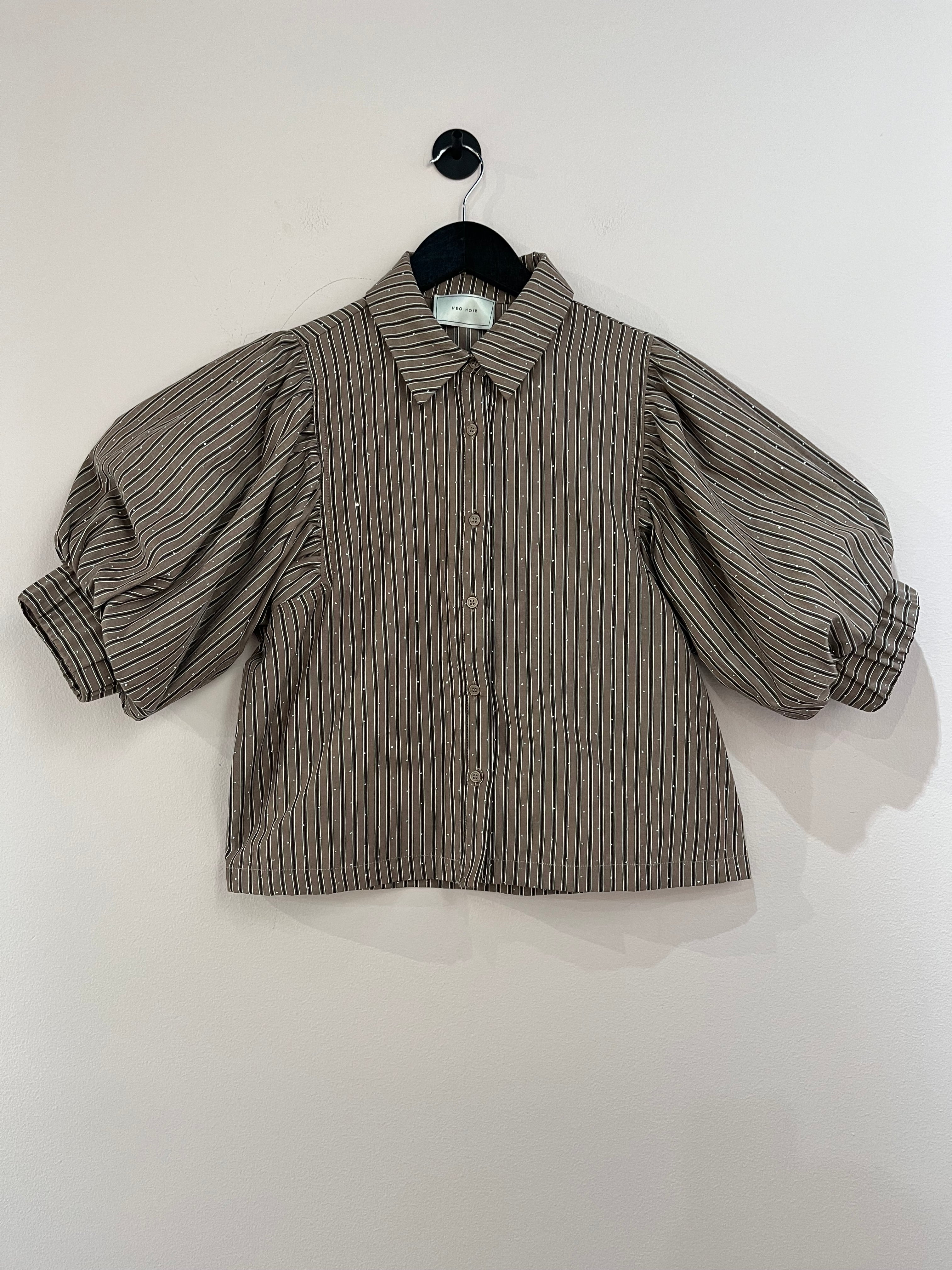 092483 - Neo Noir - Blouses - Brown - 34 - Image 1 circular-filename:30_06_2026_fc5e8b83-c82b-43ca-b86c-39a2d8271ffb_captured_image